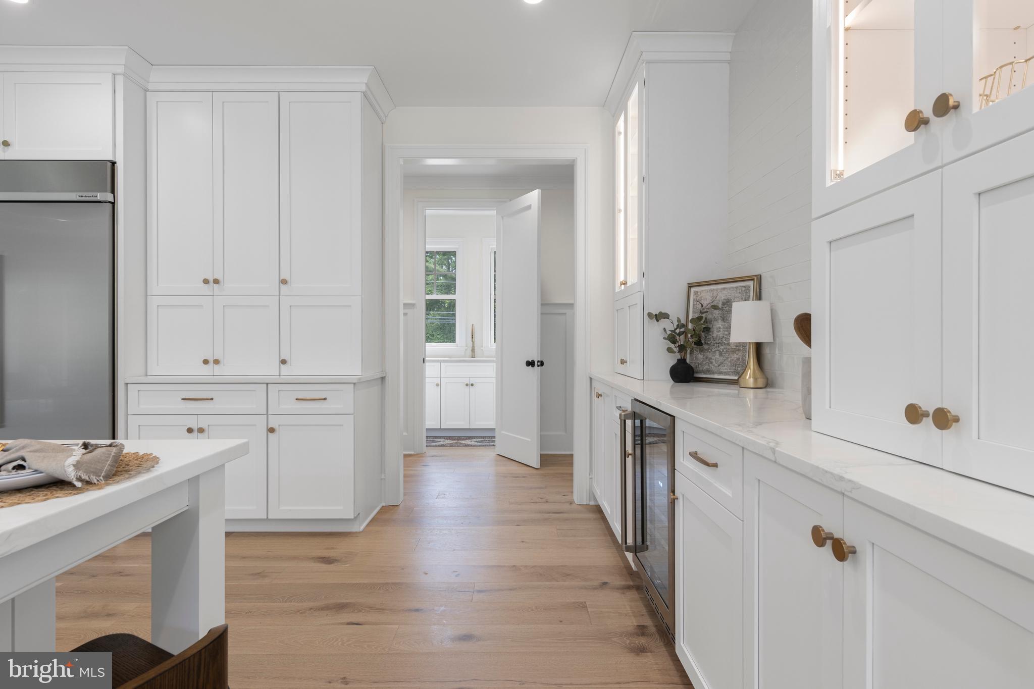 NEWTOWN SQ - Residential