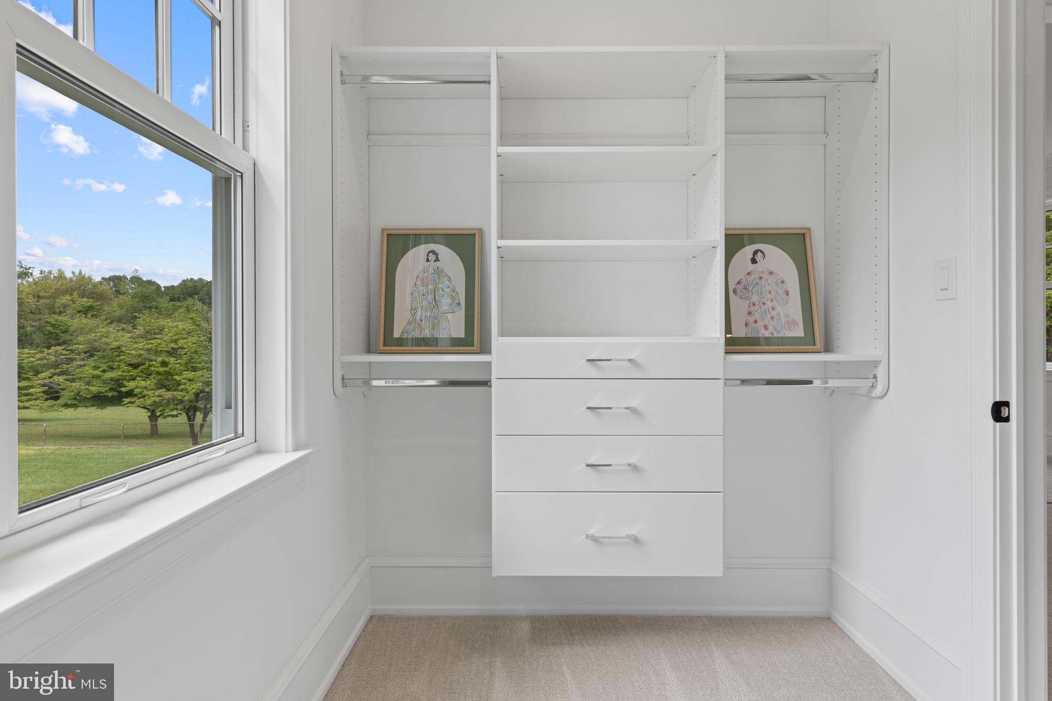 NEWTOWN SQ - Residential