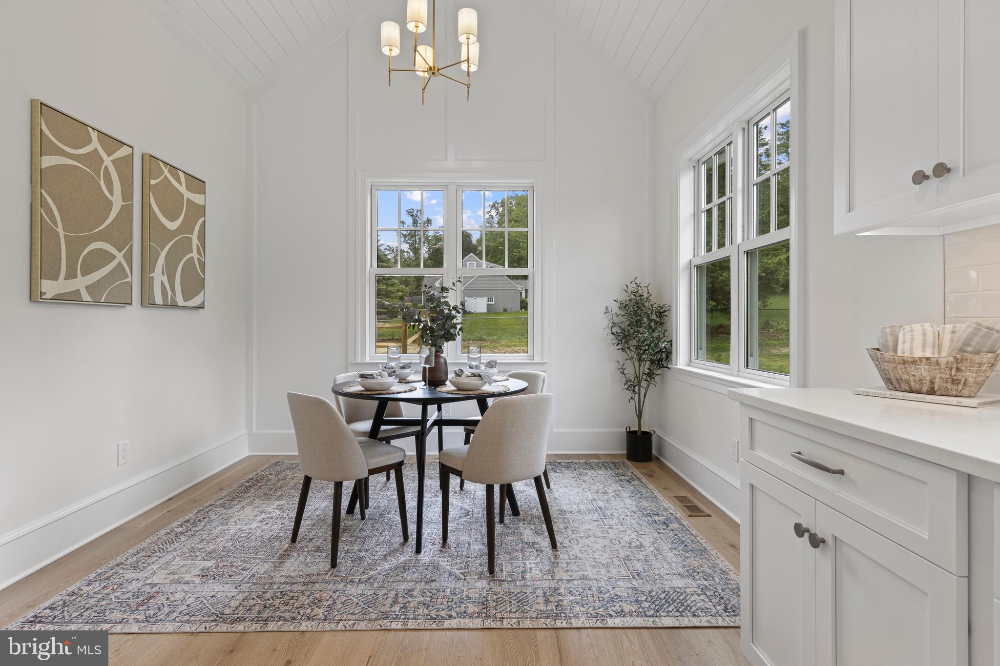 NEWTOWN SQ - Residential