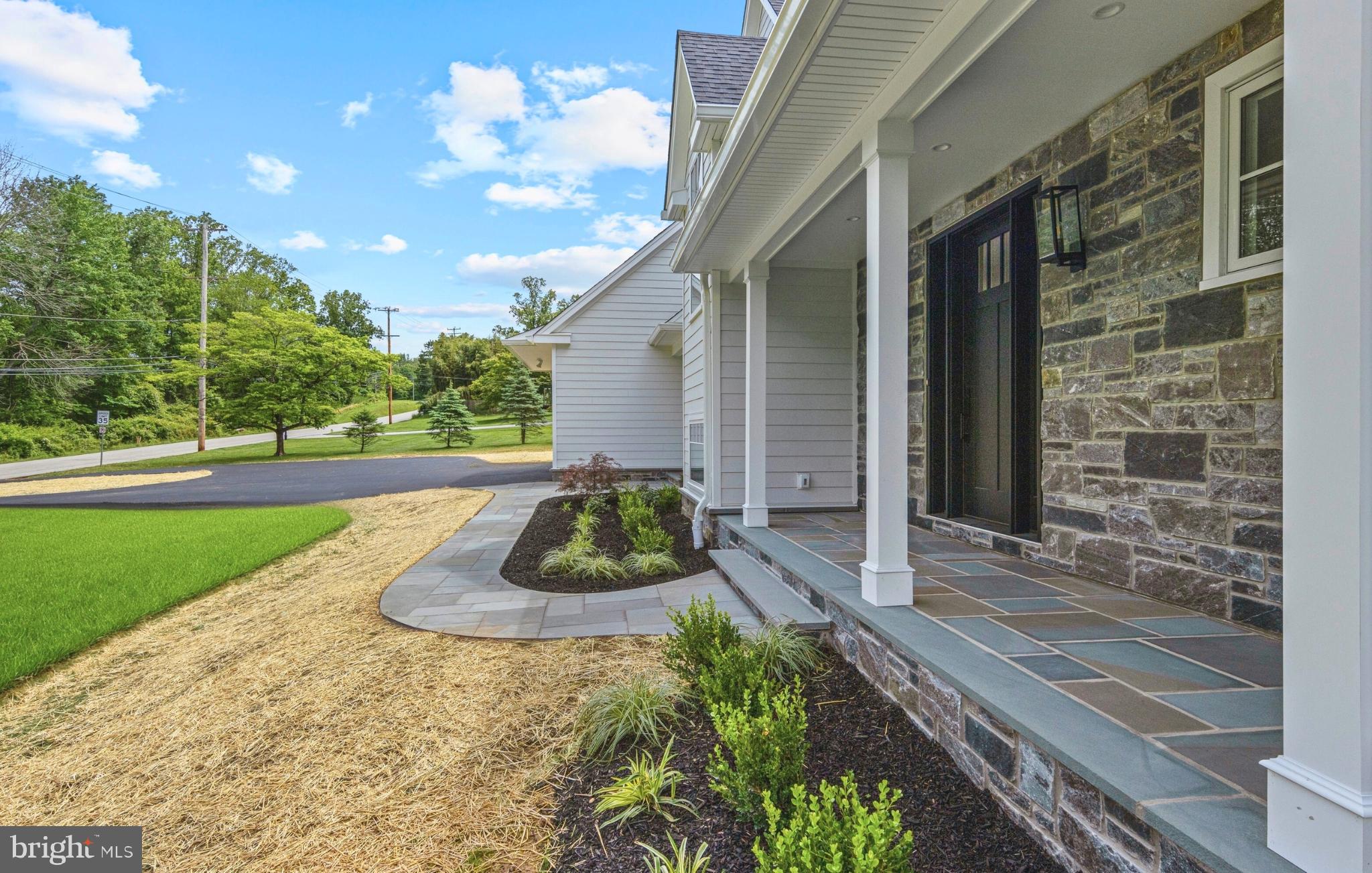 NEWTOWN SQ - Residential
