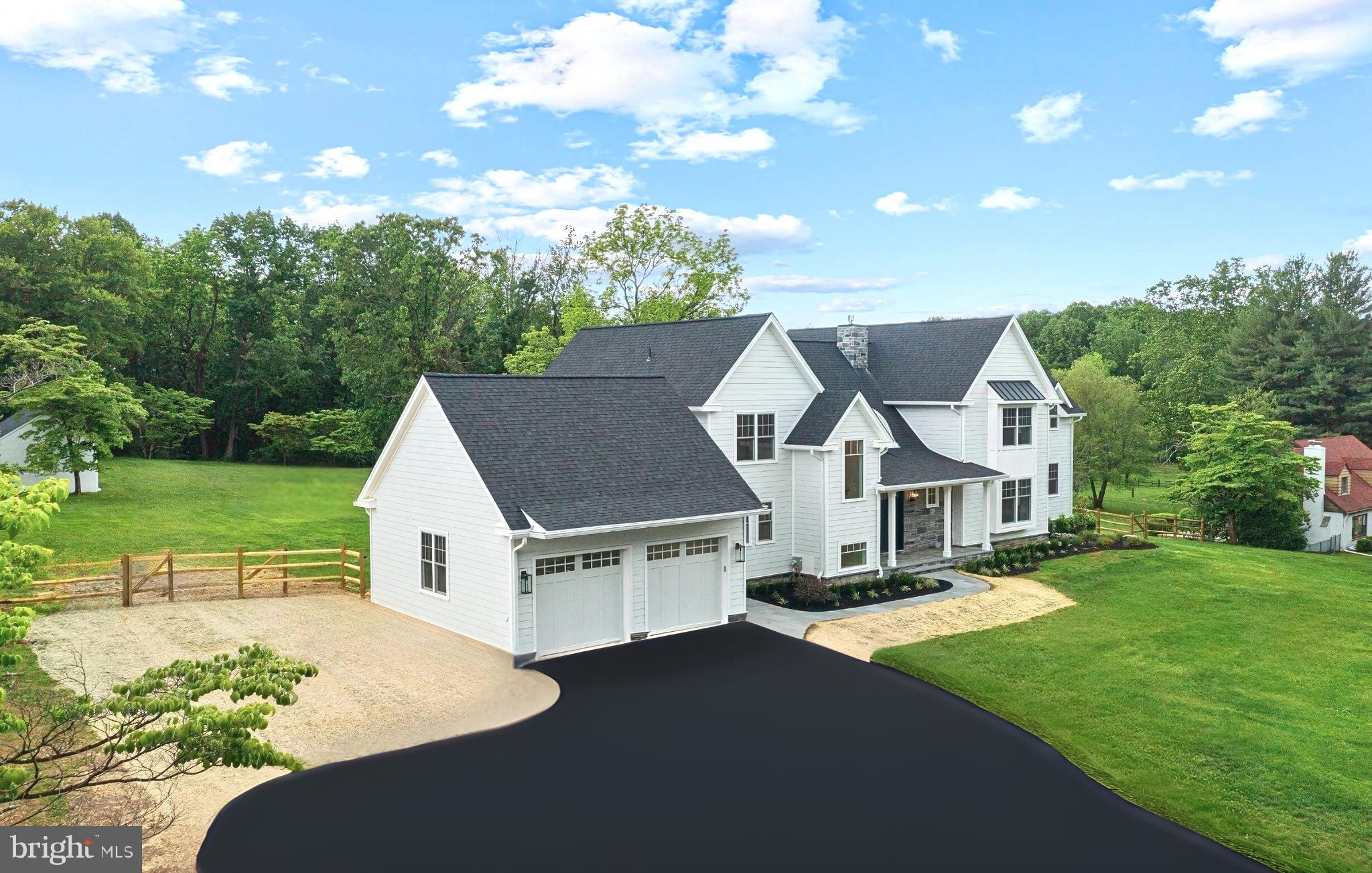 NEWTOWN SQ - Residential