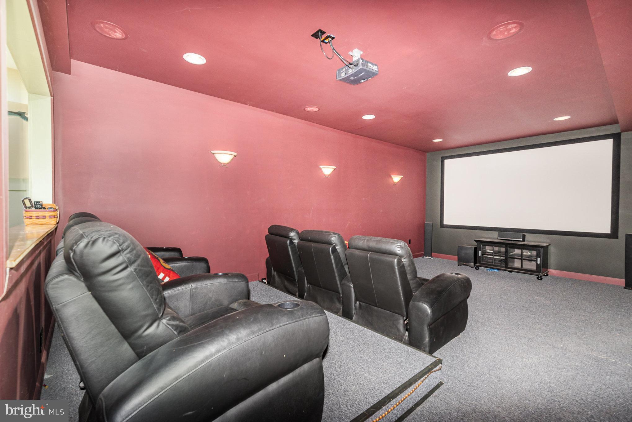 GREENS AT ROCK GLENN - Residential