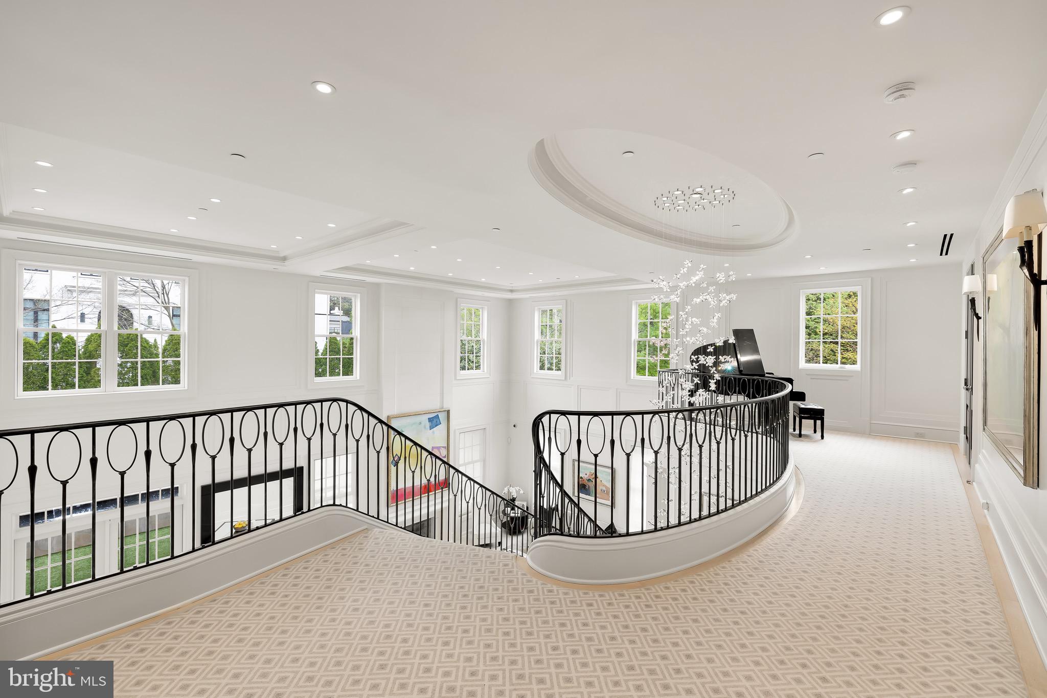 PHILLIPS PARK - Residential