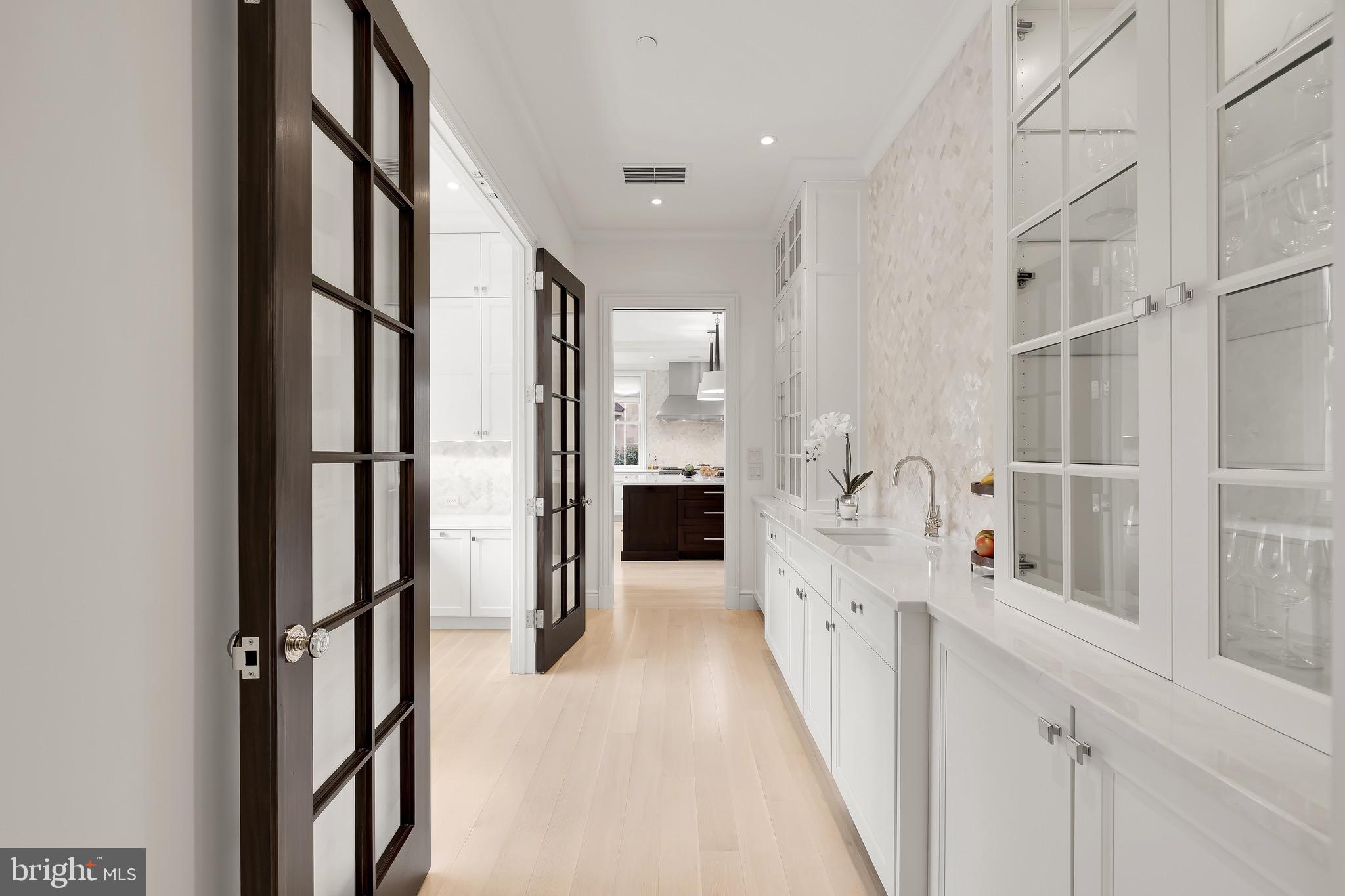 PHILLIPS PARK - Residential