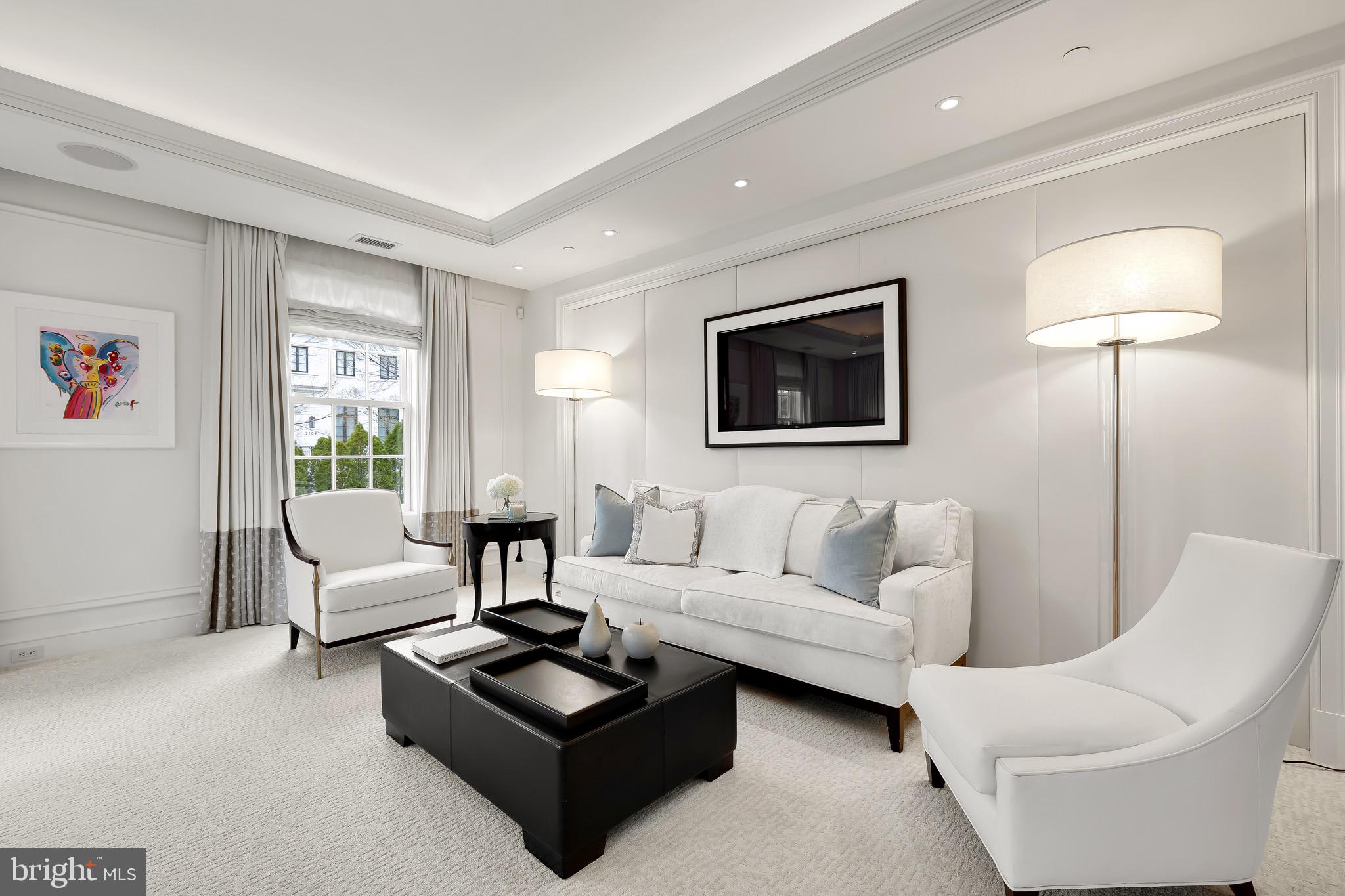 PHILLIPS PARK - Residential
