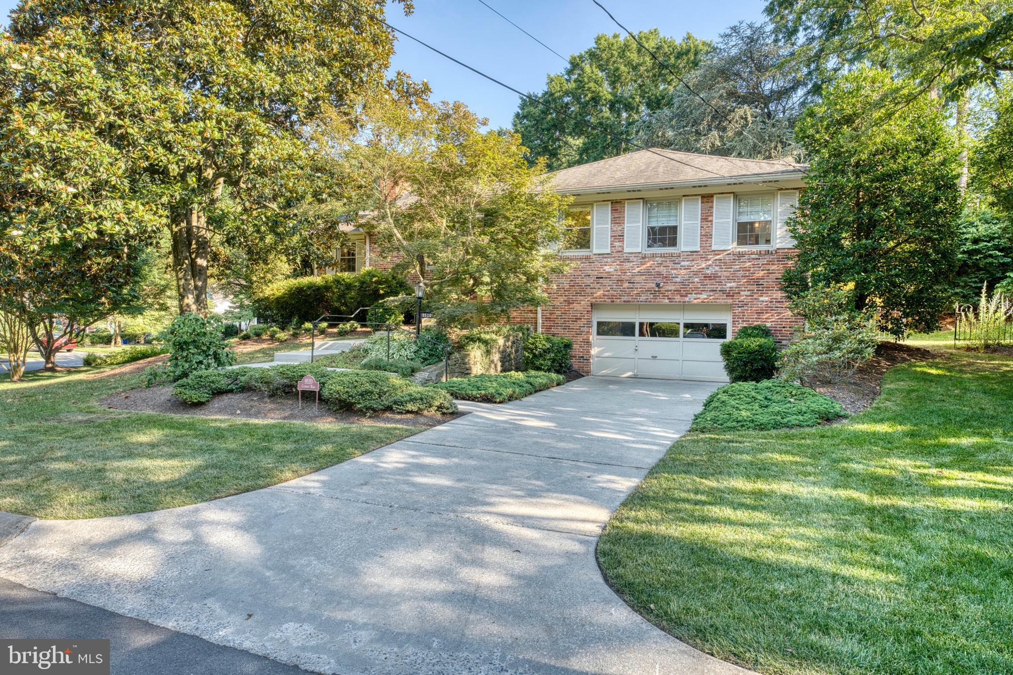 WOODSIDE FOREST - Residential