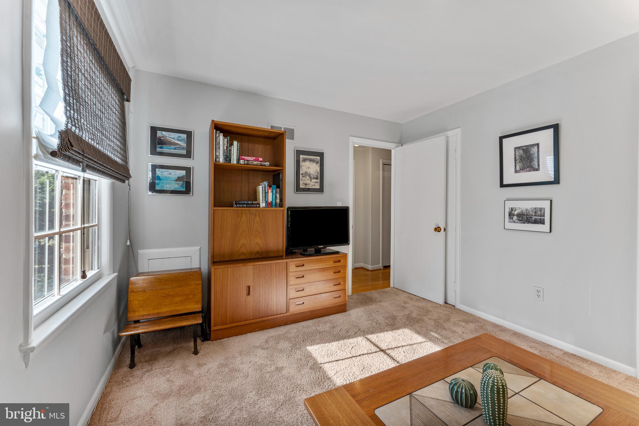 WOODSIDE FOREST - Residential