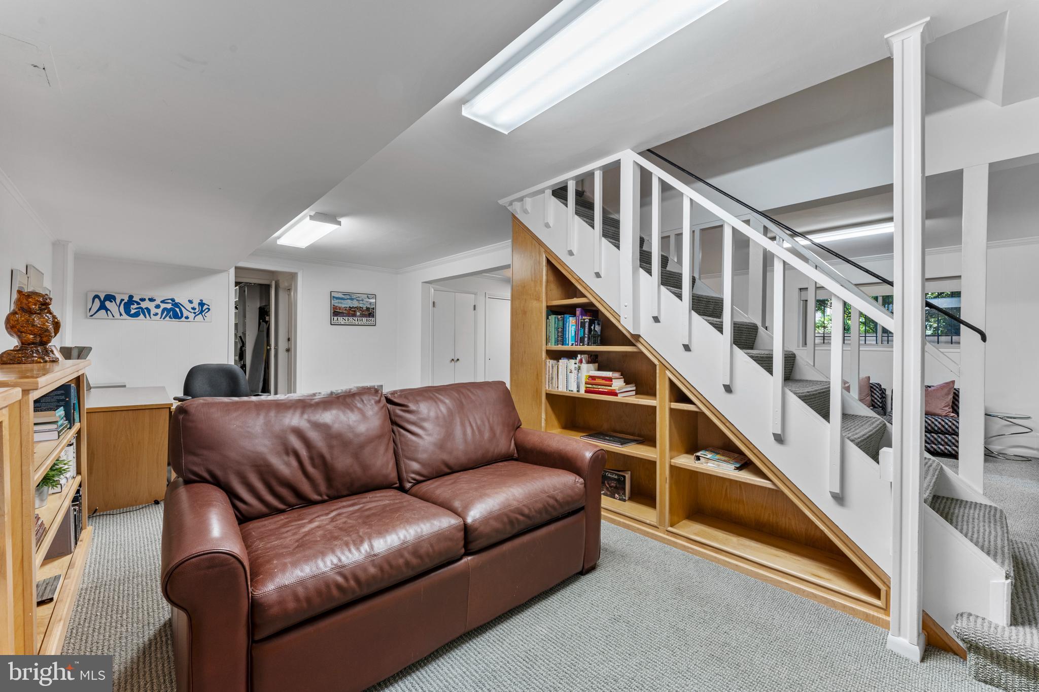 WOODSIDE FOREST - Residential