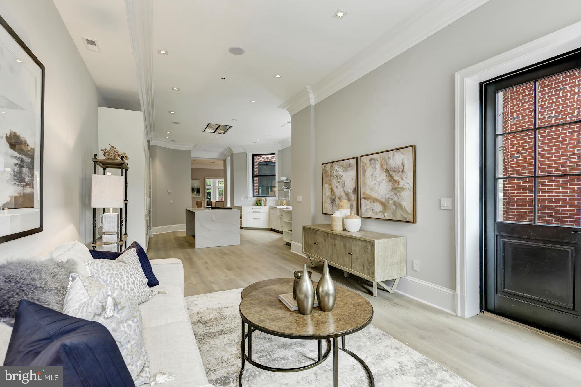 LOGAN CIRCLE - Residential