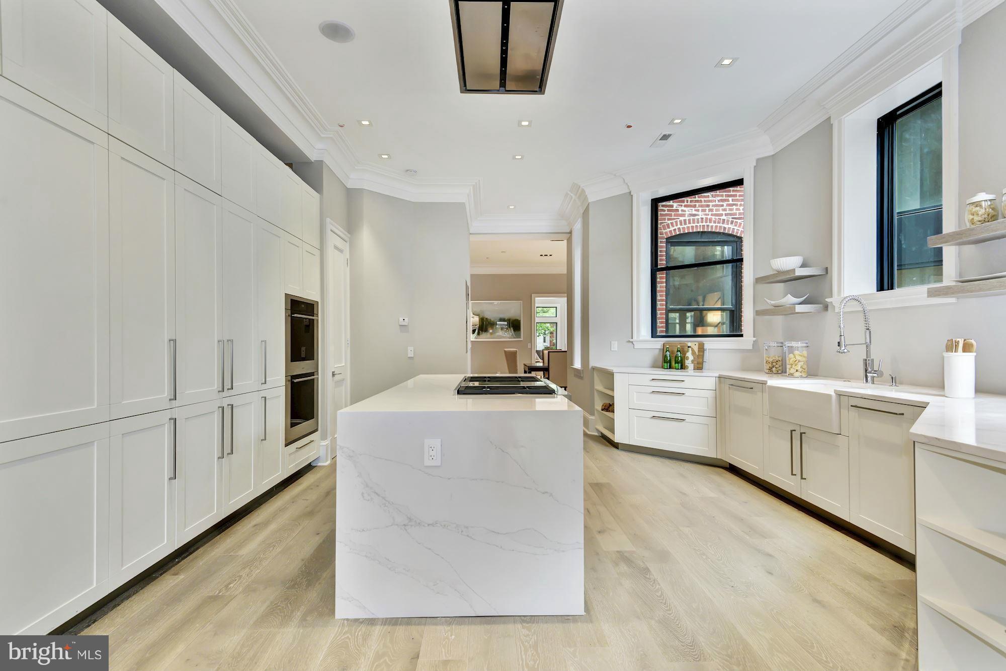 LOGAN CIRCLE - Residential