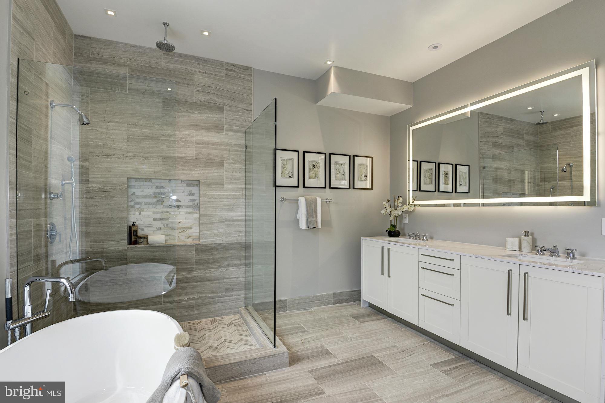 LOGAN CIRCLE - Residential