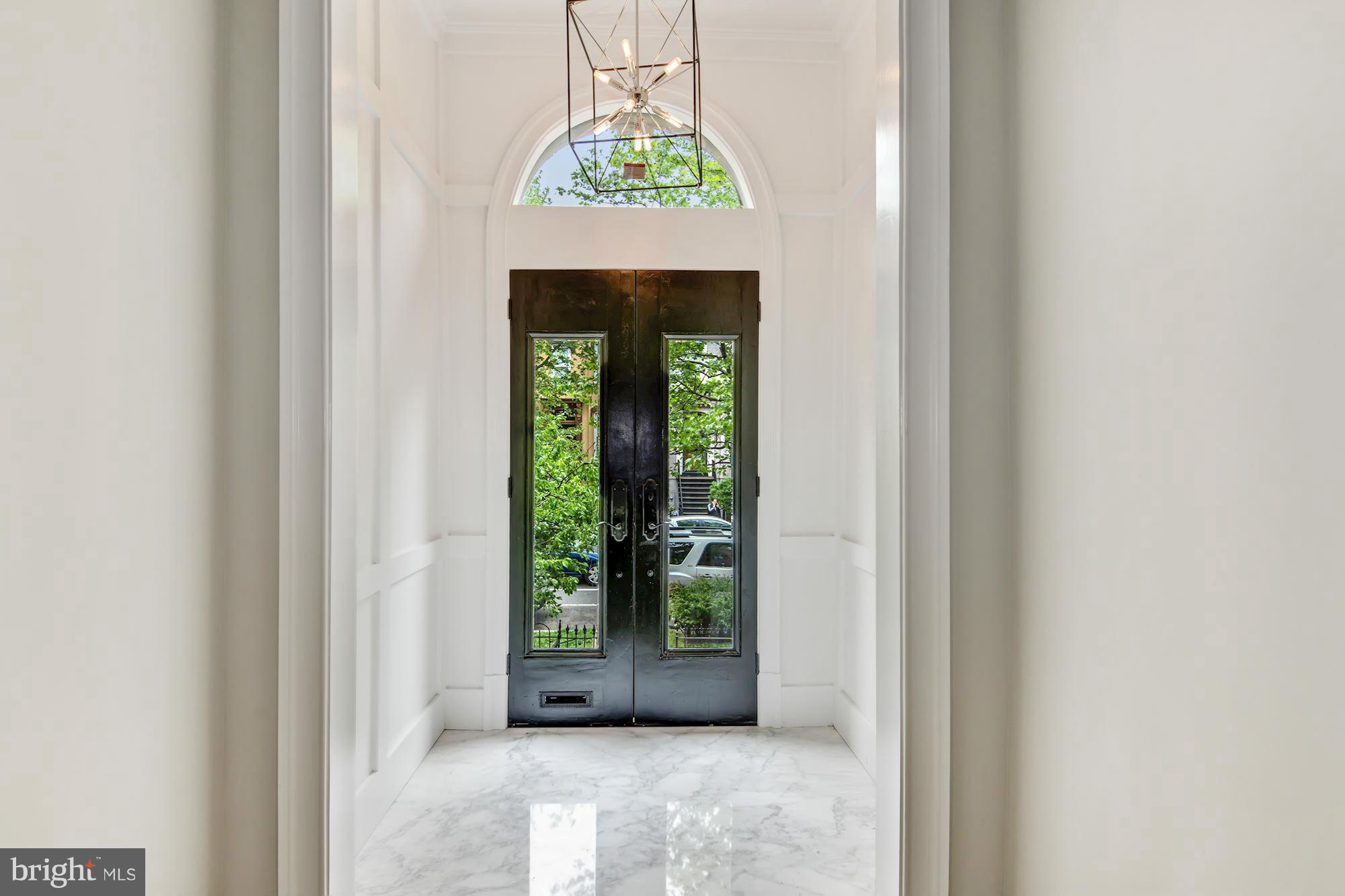 LOGAN CIRCLE - Residential