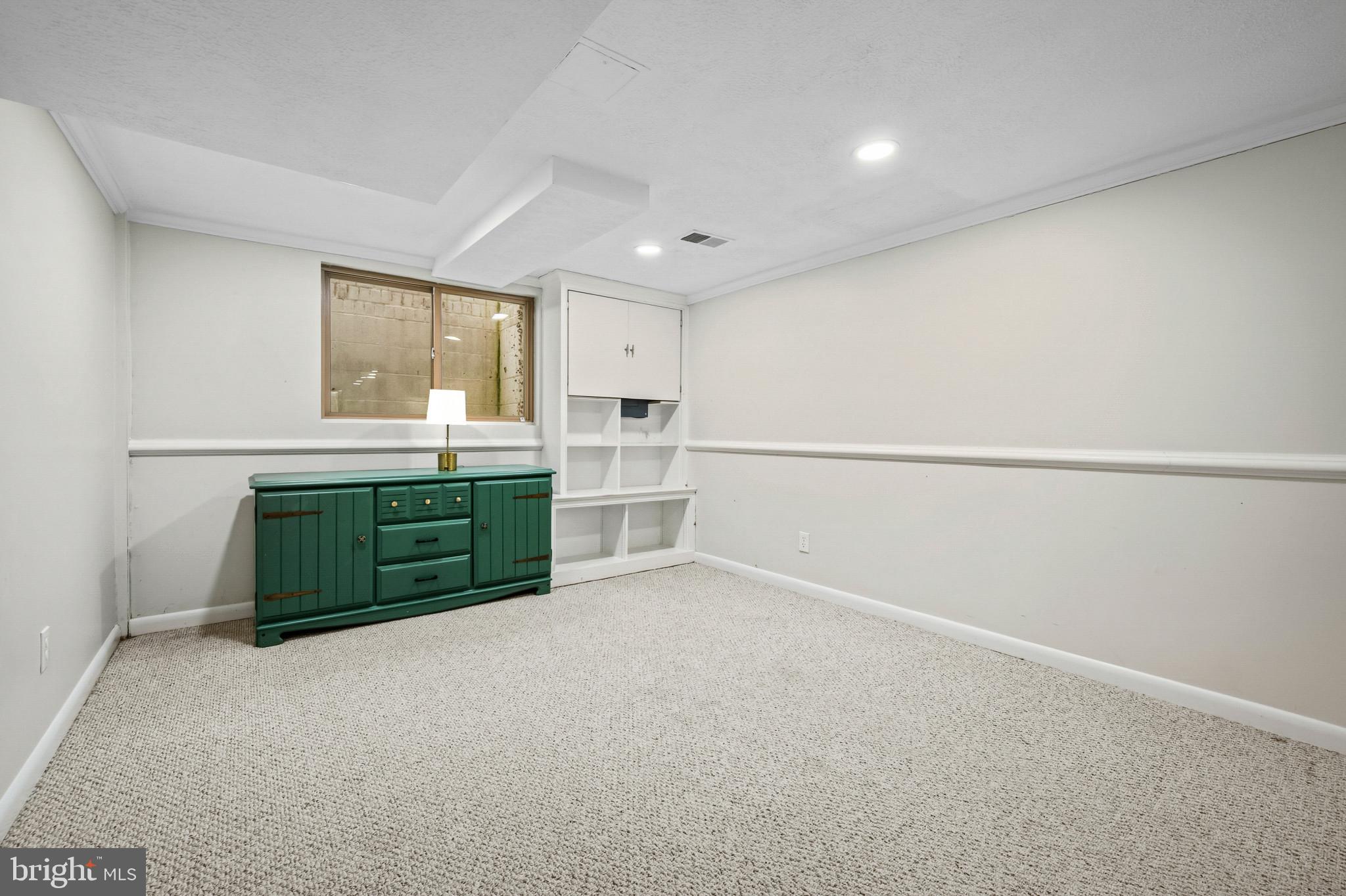 FOREST ESTATES - Residential