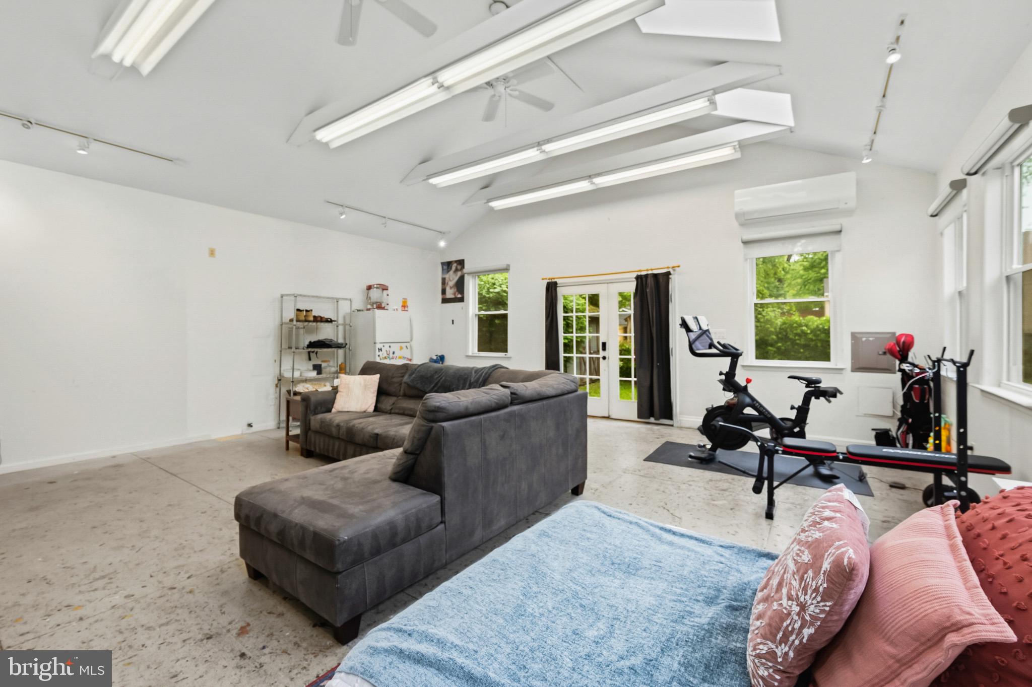 FOREST ESTATES - Residential