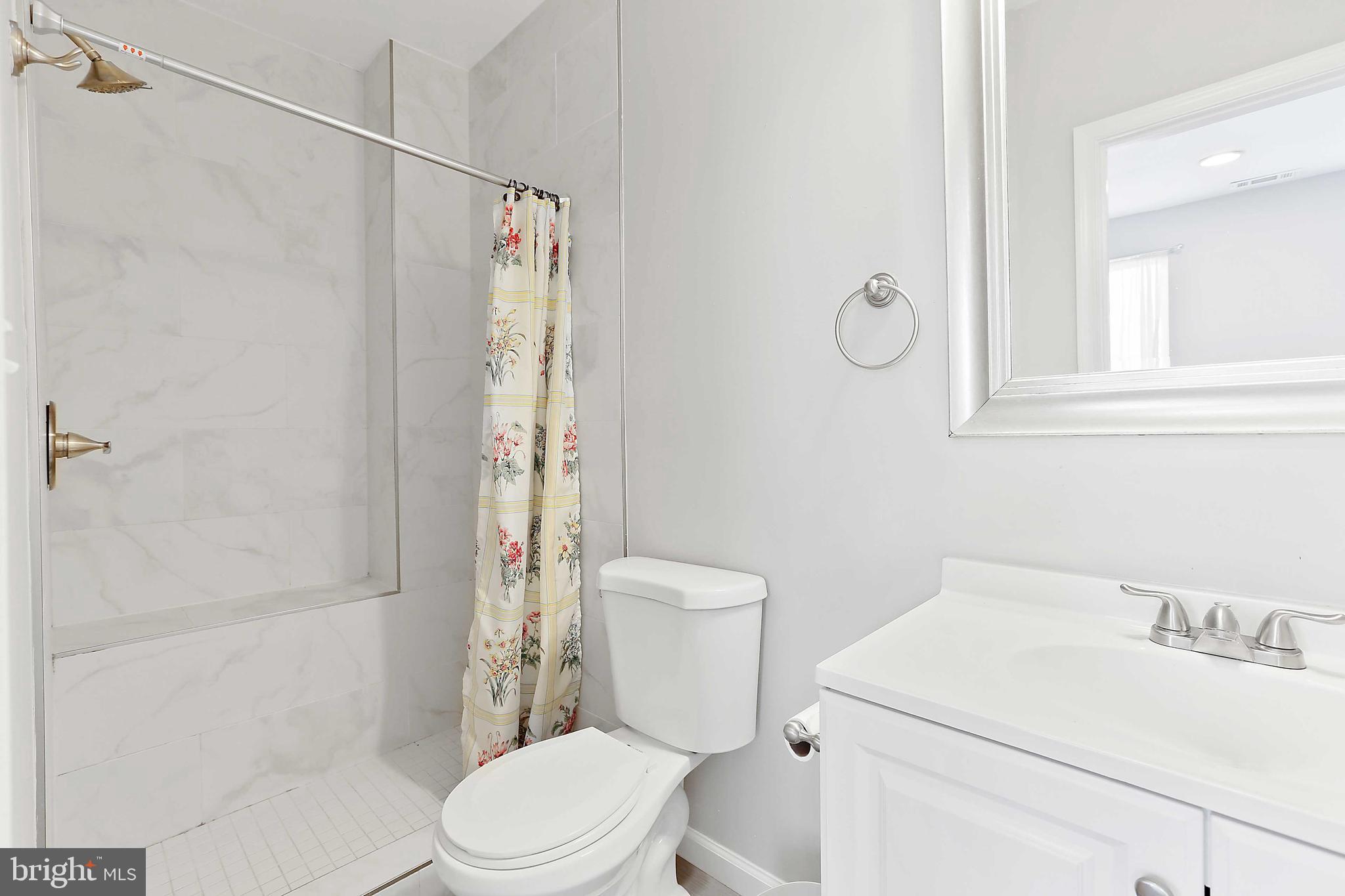 HIGHLANDTOWN - Residential