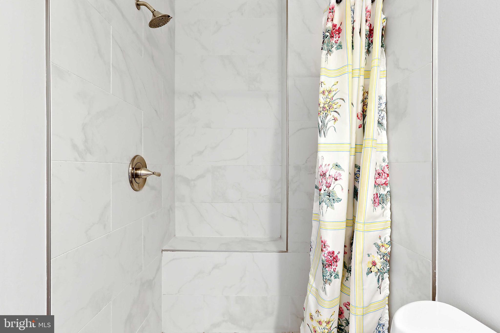 HIGHLANDTOWN - Residential