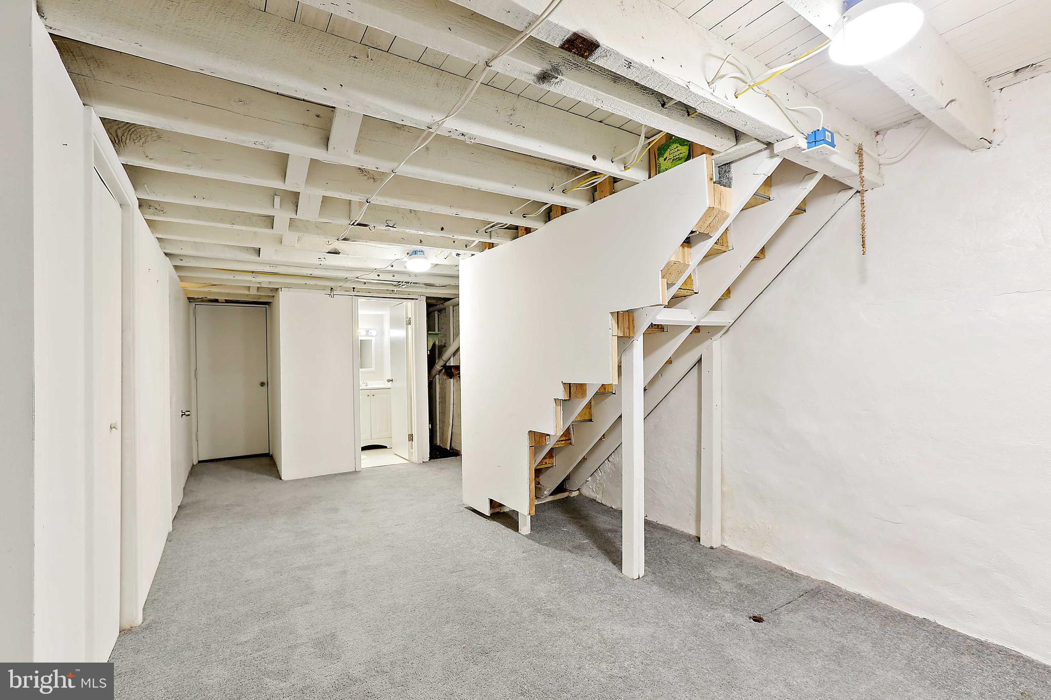 HIGHLANDTOWN - Residential