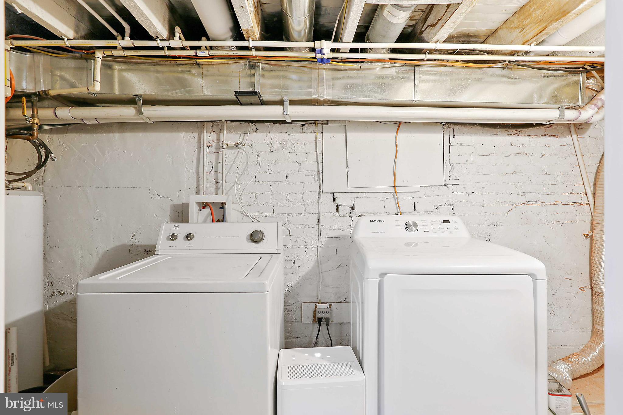 HIGHLANDTOWN - Residential