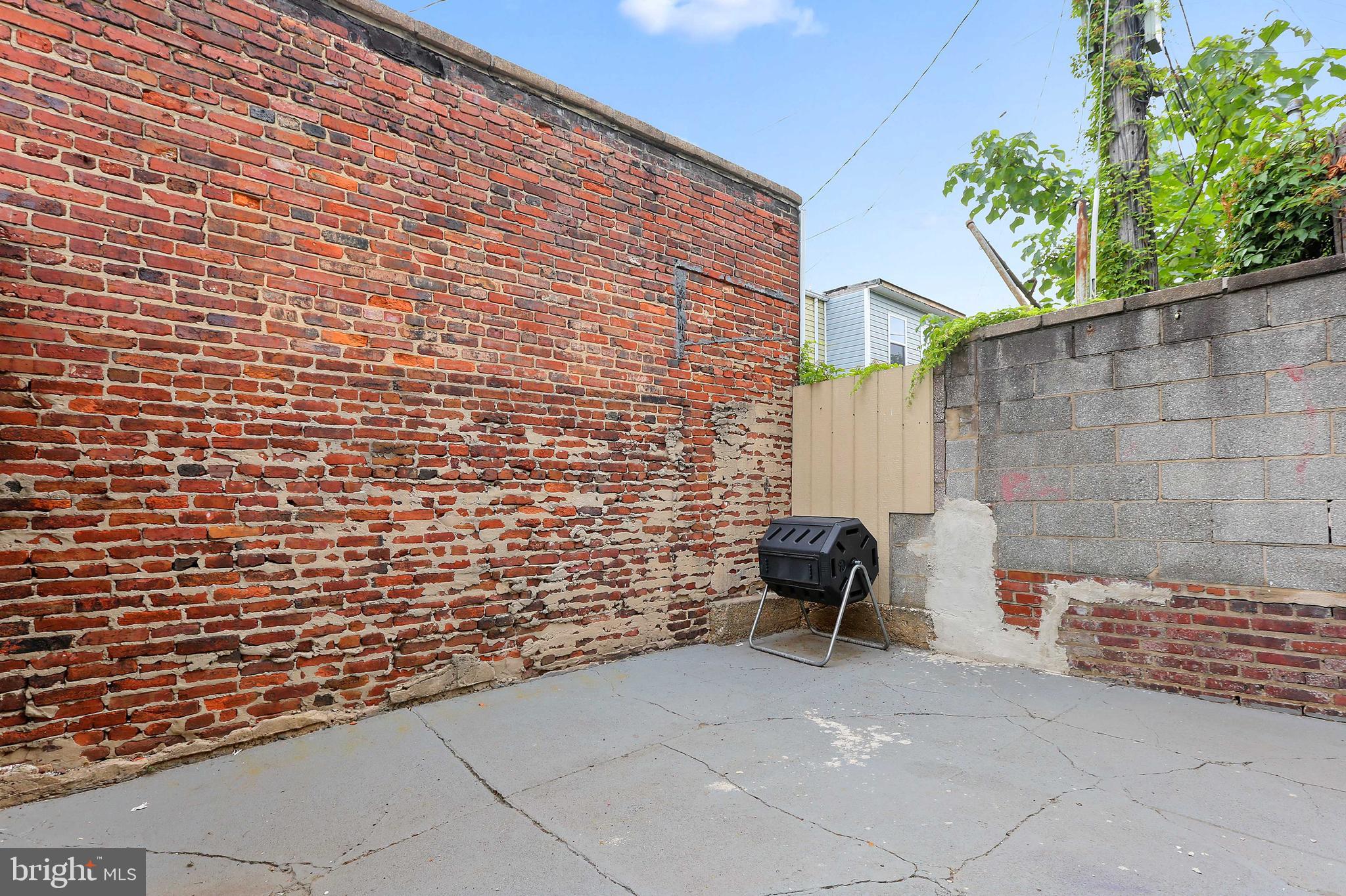 HIGHLANDTOWN - Residential