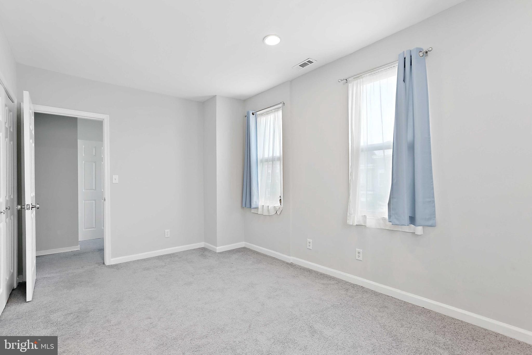 HIGHLANDTOWN - Residential