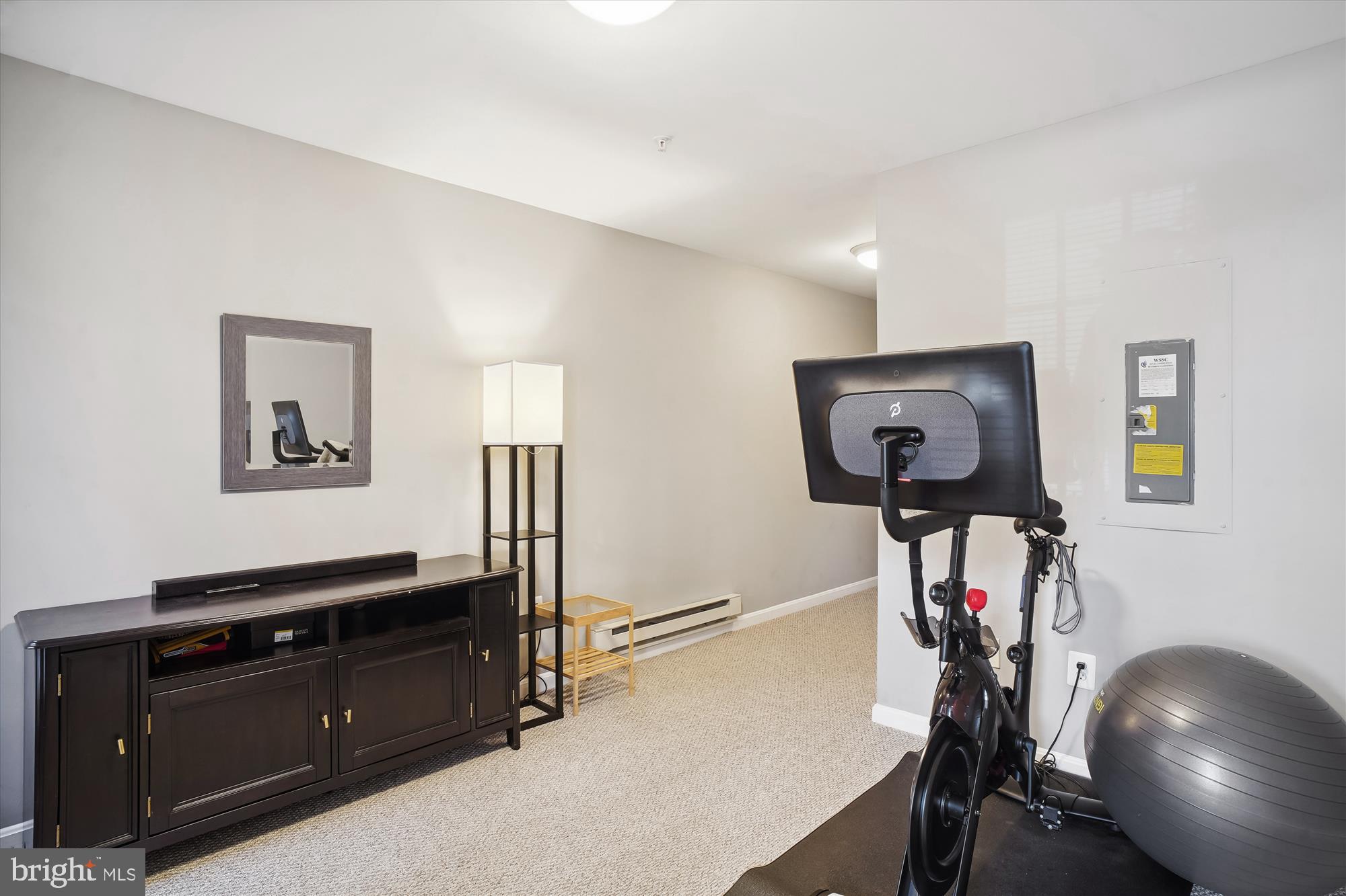 CLOVERLEAF CENTER - Residential