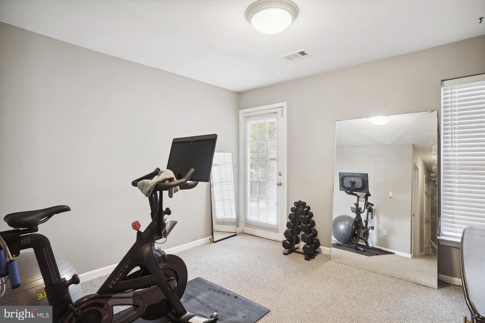 CLOVERLEAF CENTER - Residential