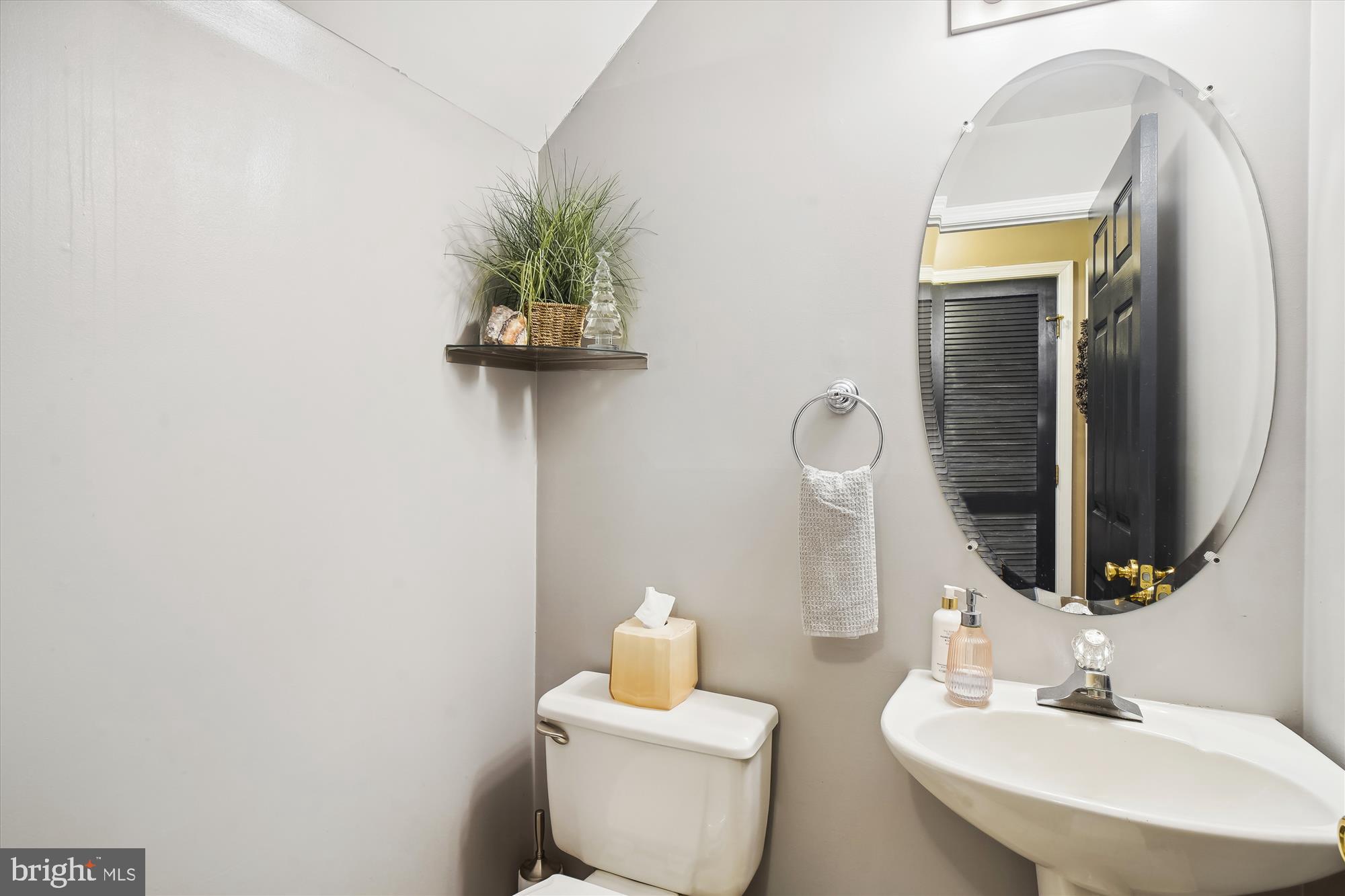 CLOVERLEAF CENTER - Residential