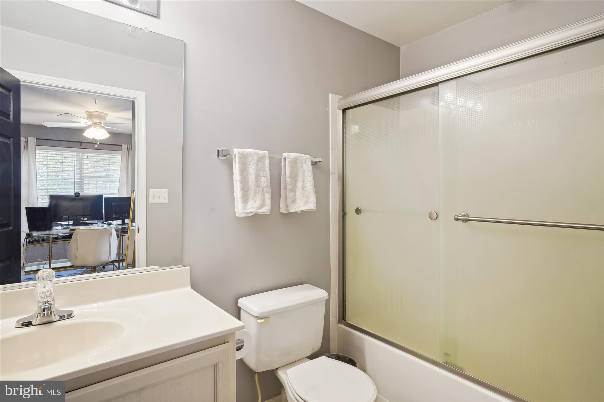 CLOVERLEAF CENTER - Residential