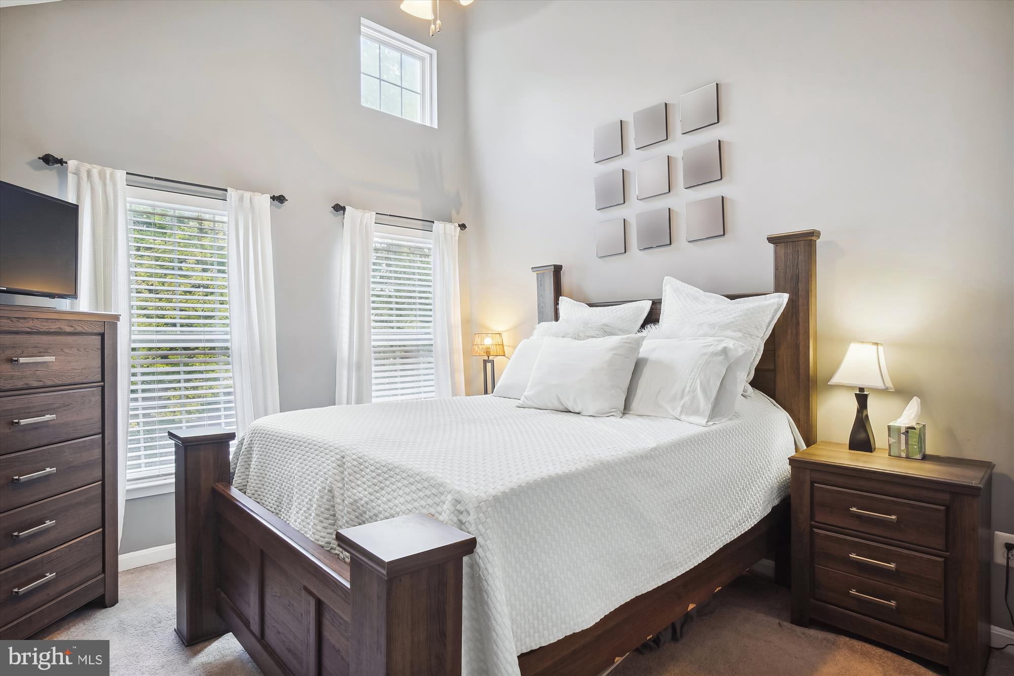 CLOVERLEAF CENTER - Residential