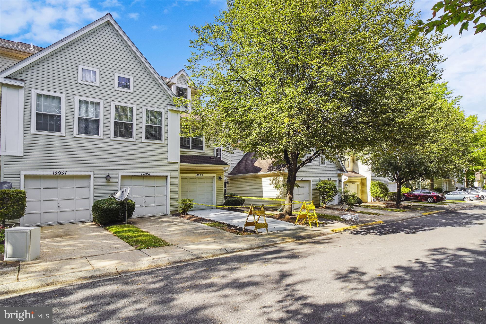 CLOVERLEAF CENTER - Residential