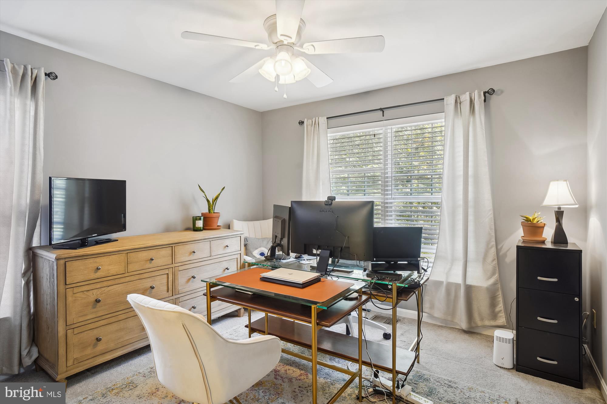 CLOVERLEAF CENTER - Residential