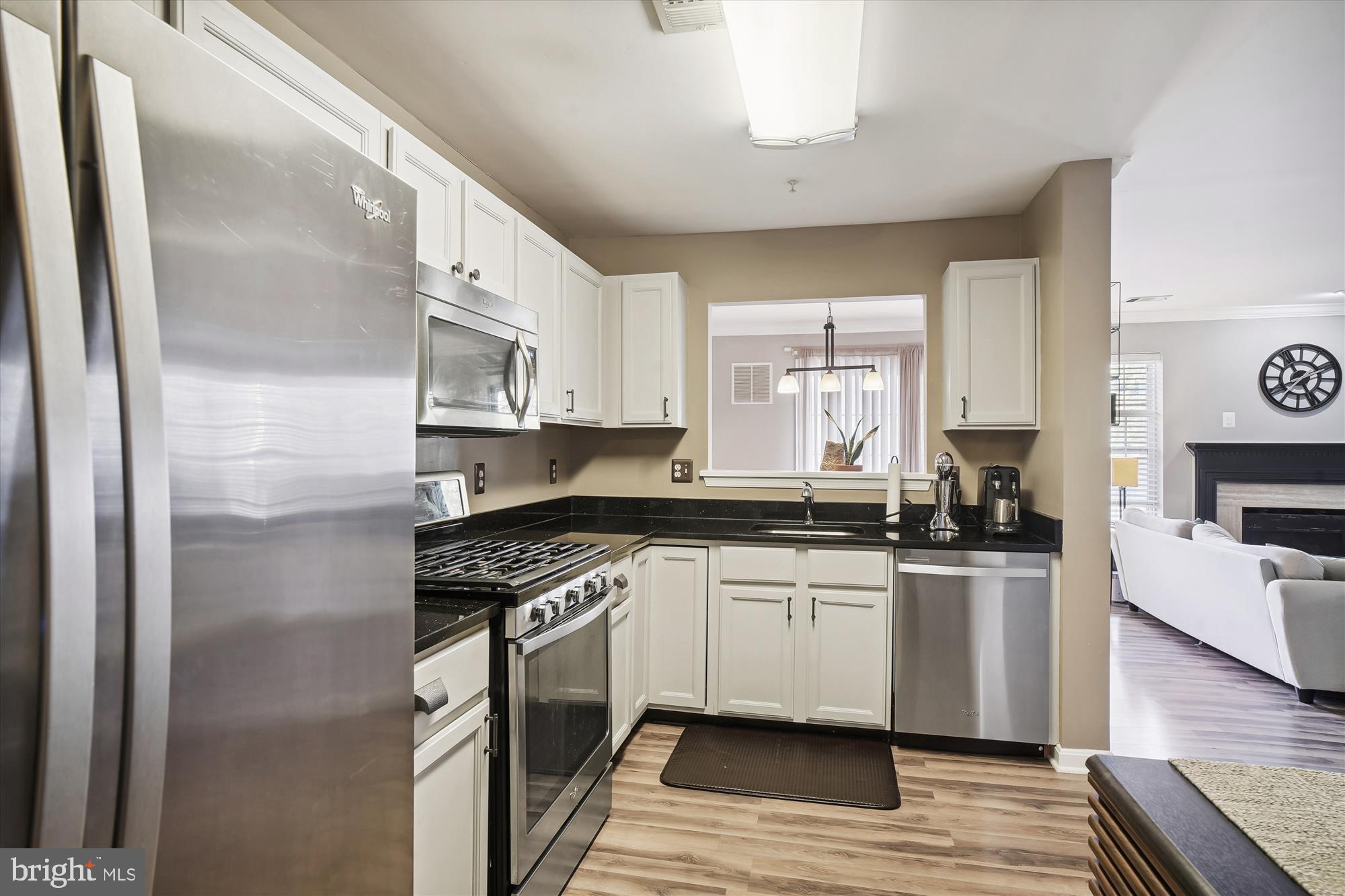 CLOVERLEAF CENTER - Residential