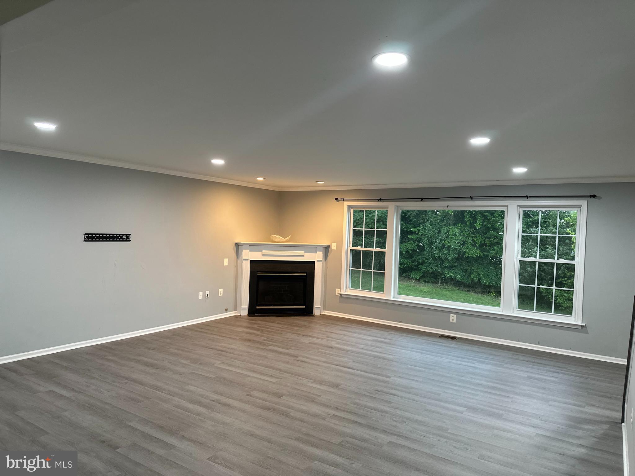 ENGLAND RUN NORTH - Residential