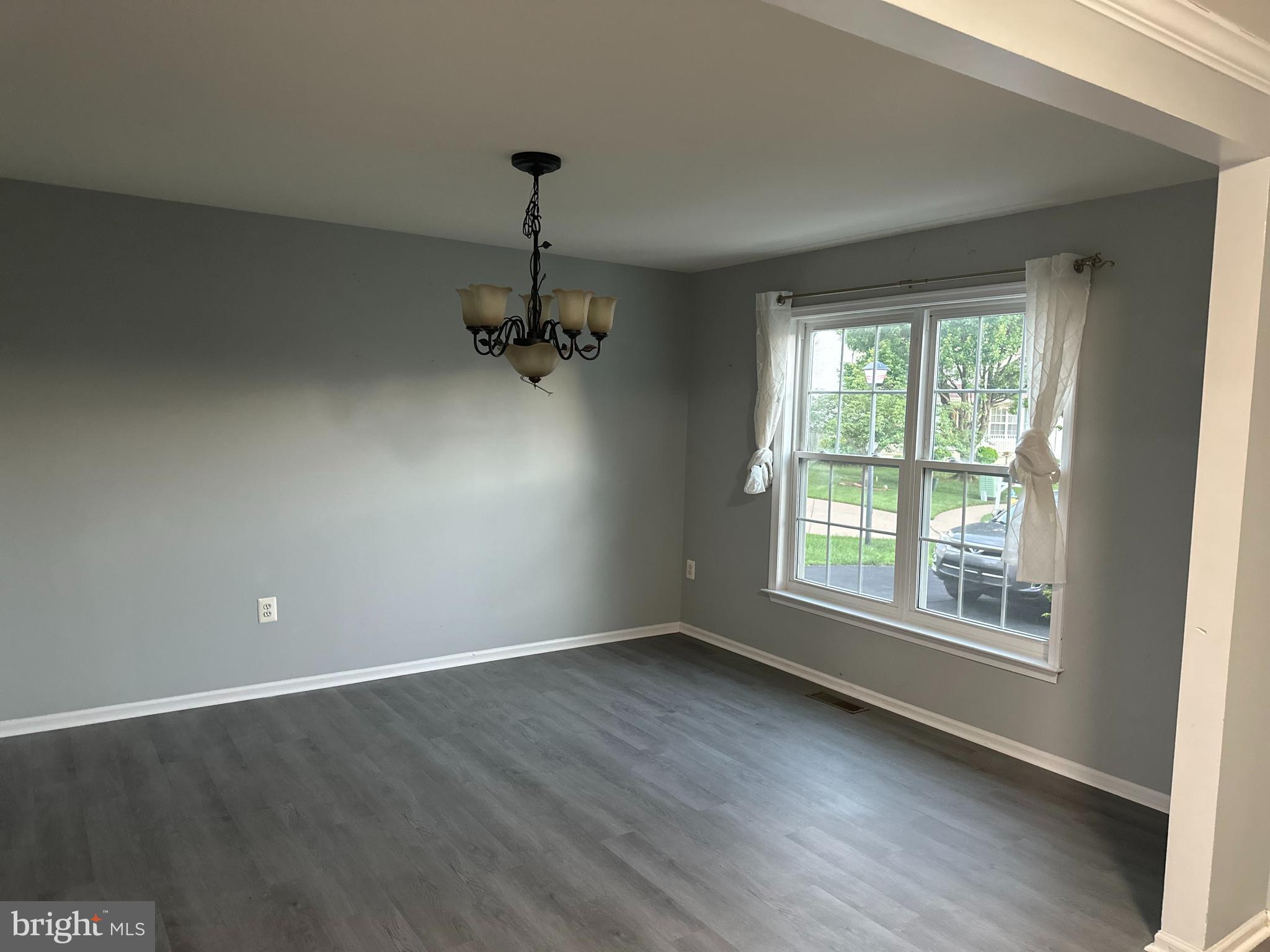 ENGLAND RUN NORTH - Residential