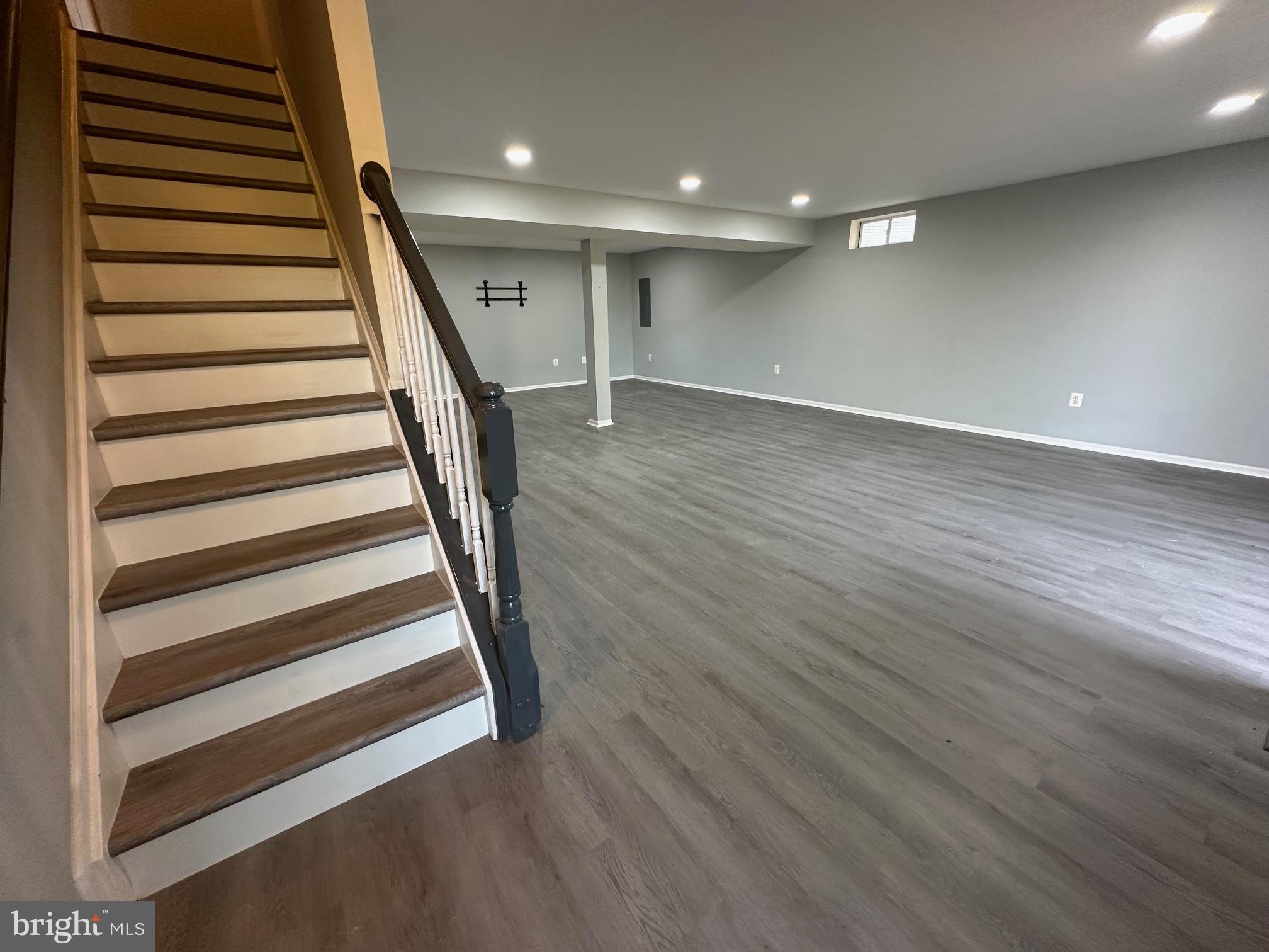 ENGLAND RUN NORTH - Residential