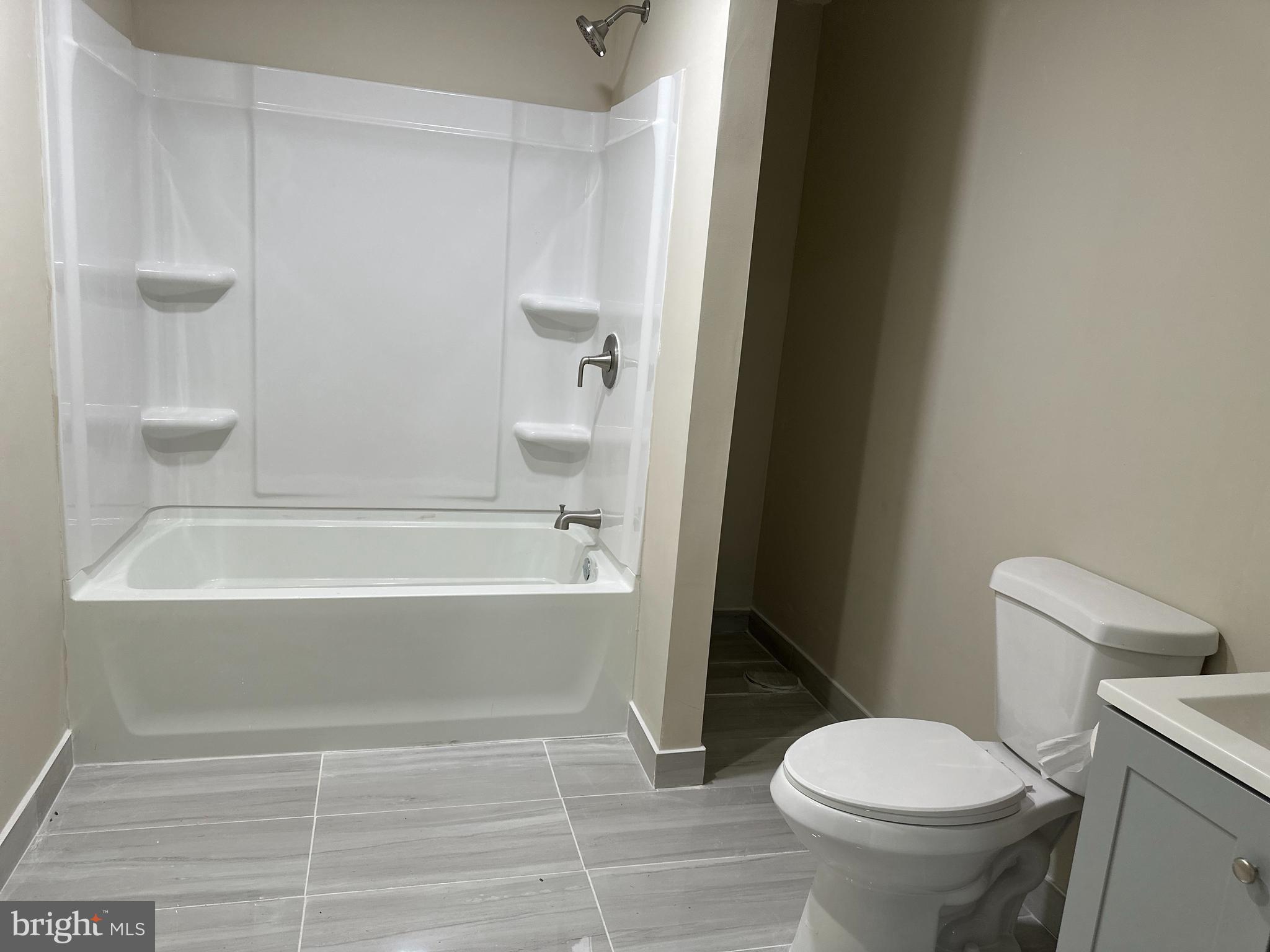 ENGLAND RUN NORTH - Residential