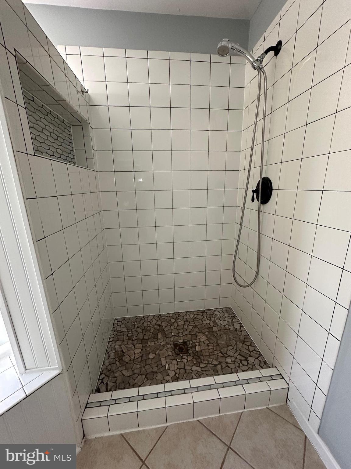 ENGLAND RUN NORTH - Residential