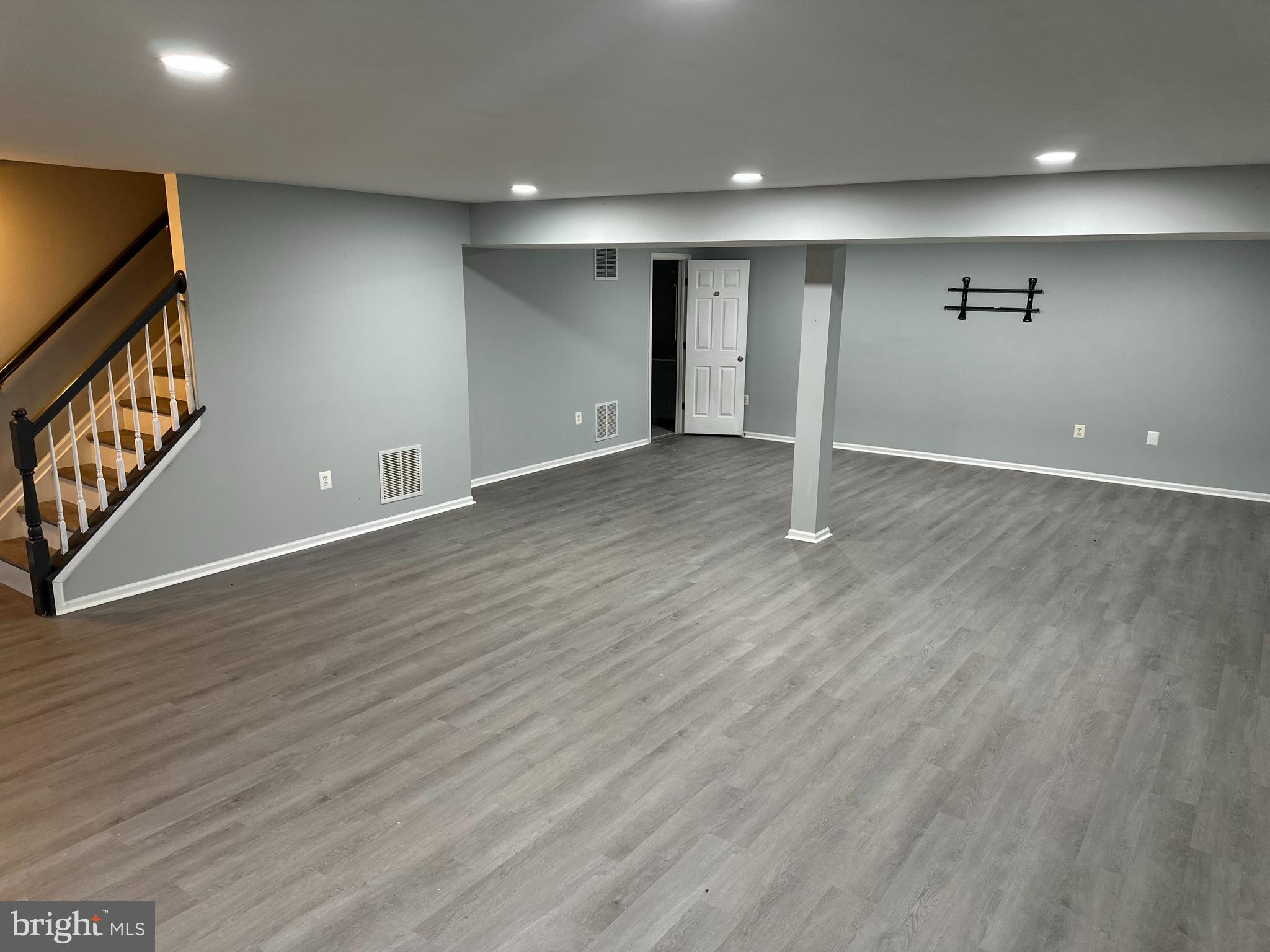 ENGLAND RUN NORTH - Residential