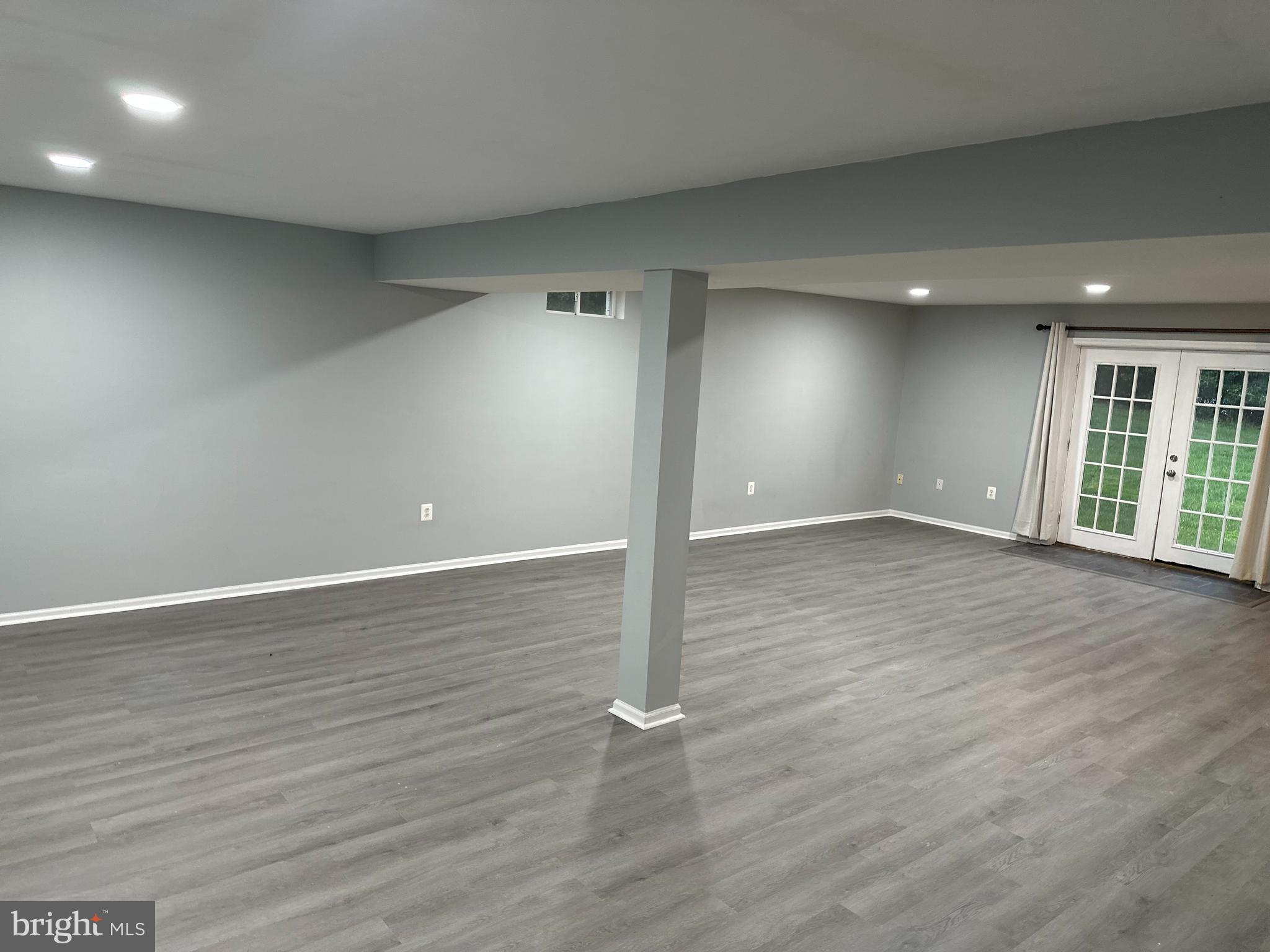 ENGLAND RUN NORTH - Residential