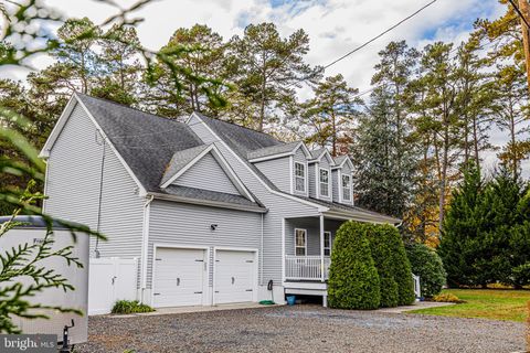 207 CAHNT AVENUE BERLIN NJ 08009