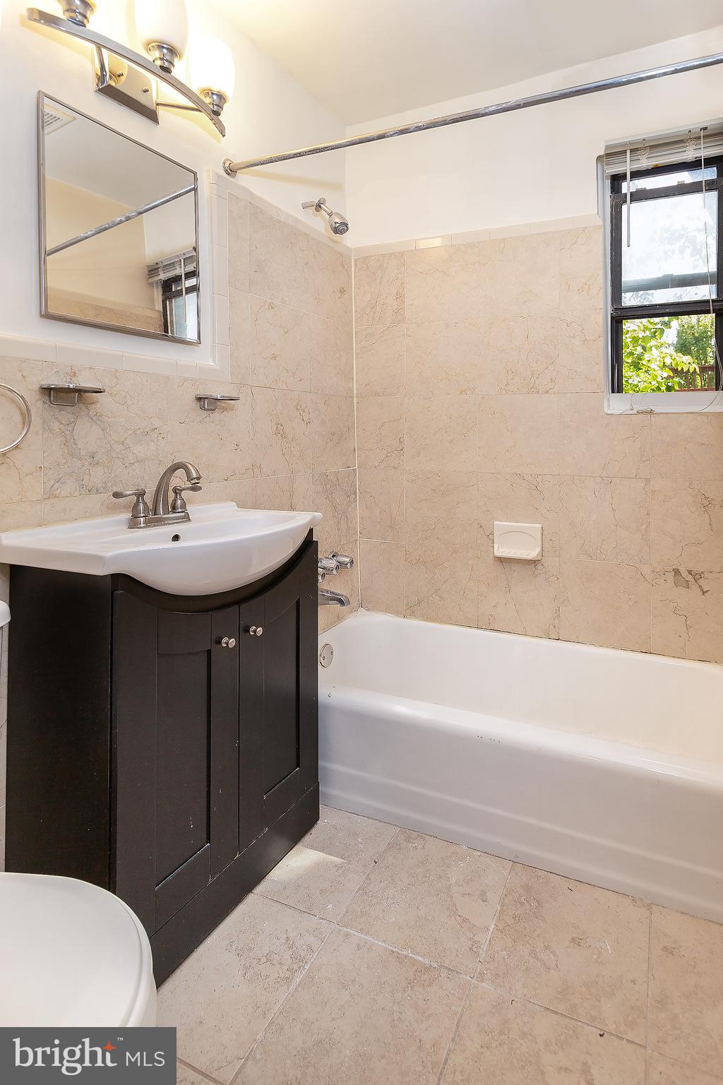 SHAW - Residential Lease