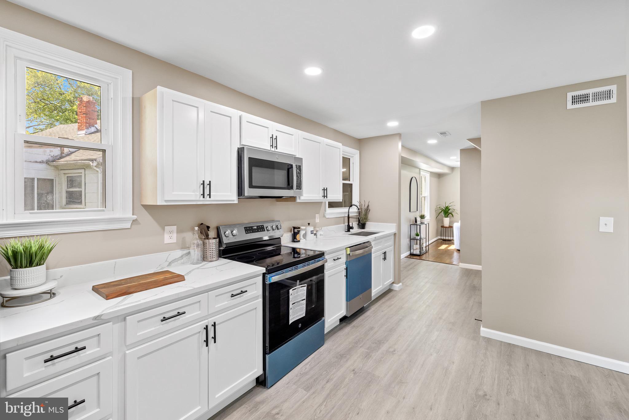 GREEN MEADOWS - Residential Lease