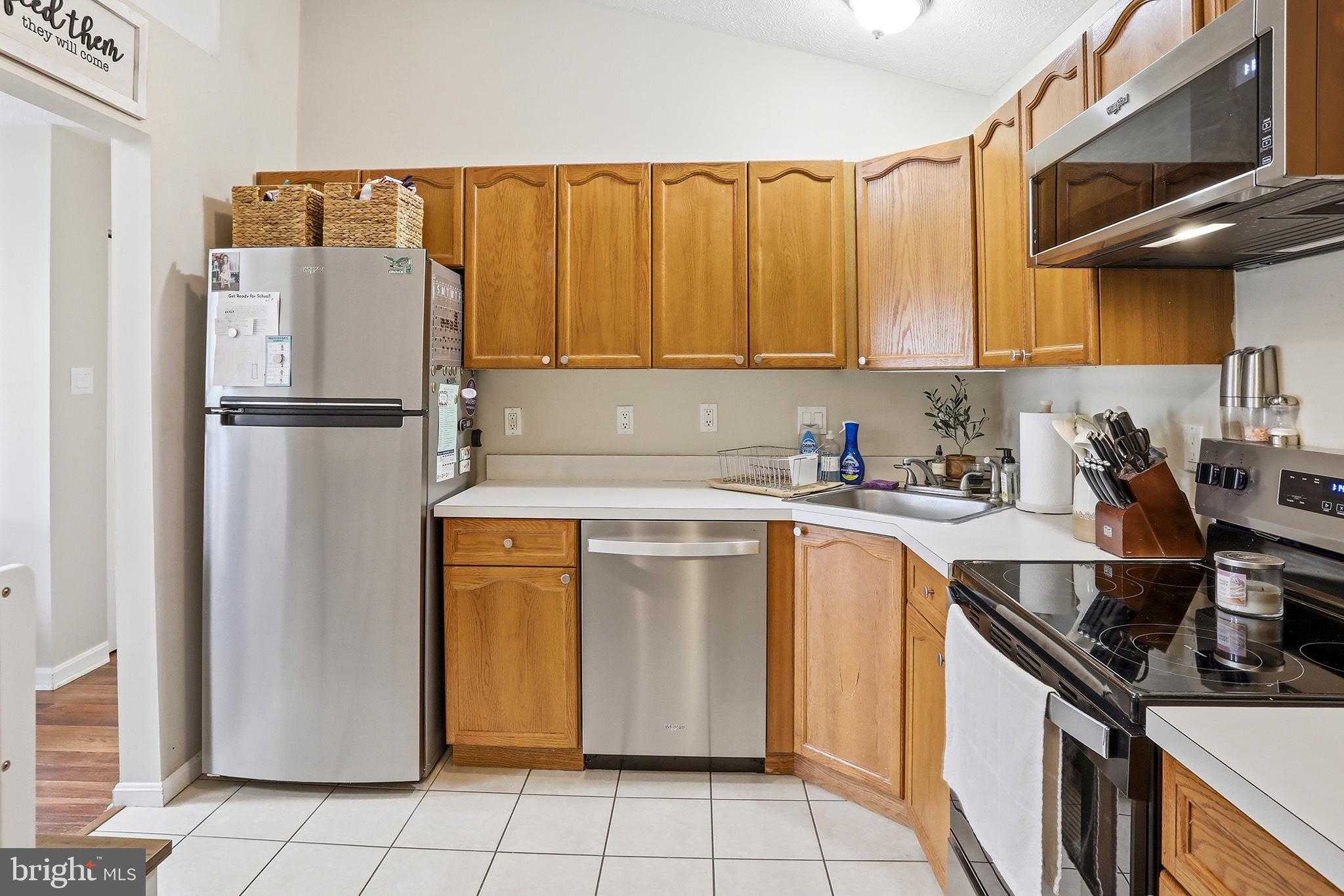 LAKE VIEW - Residential