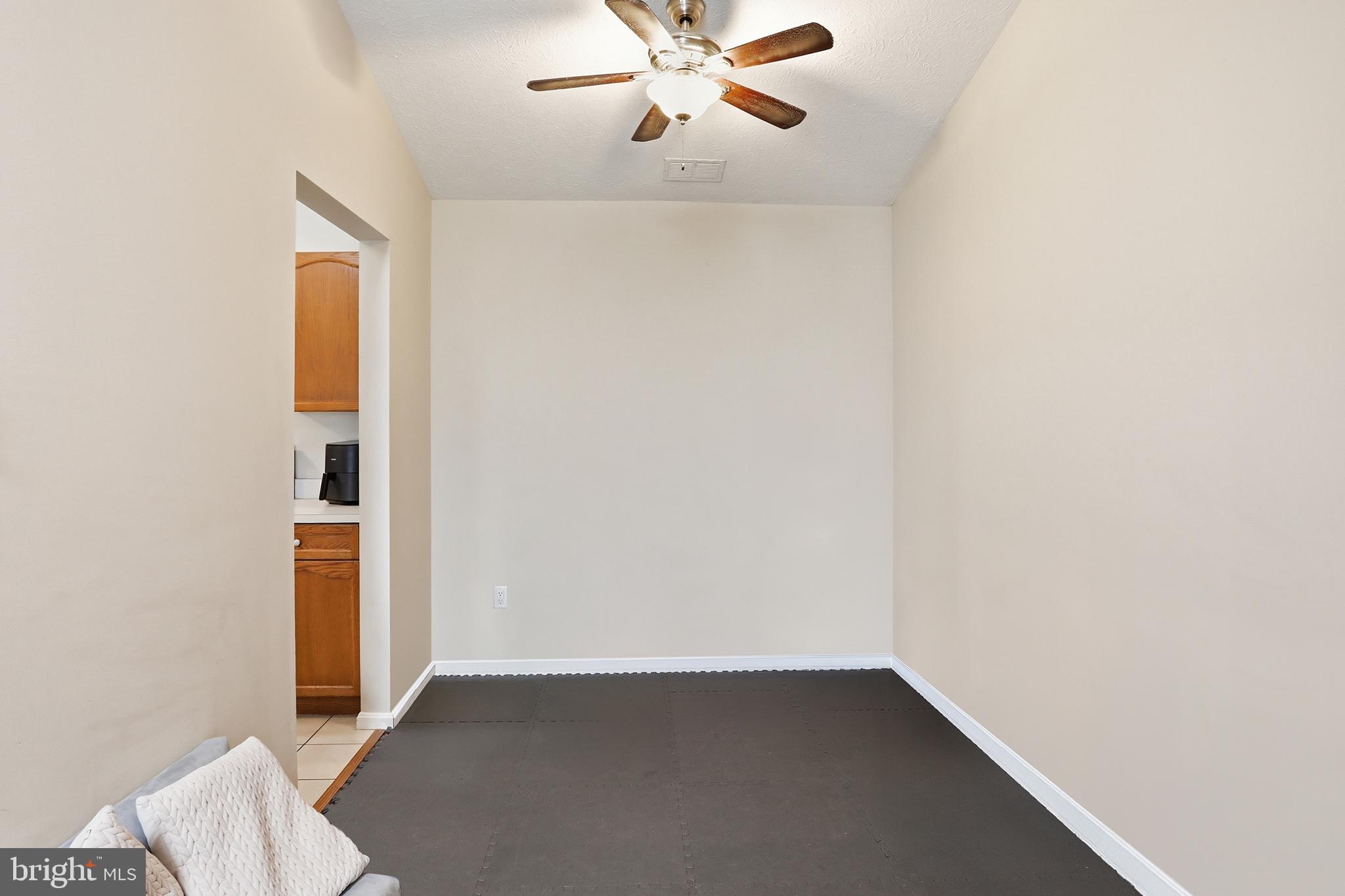 LAKE VIEW - Residential