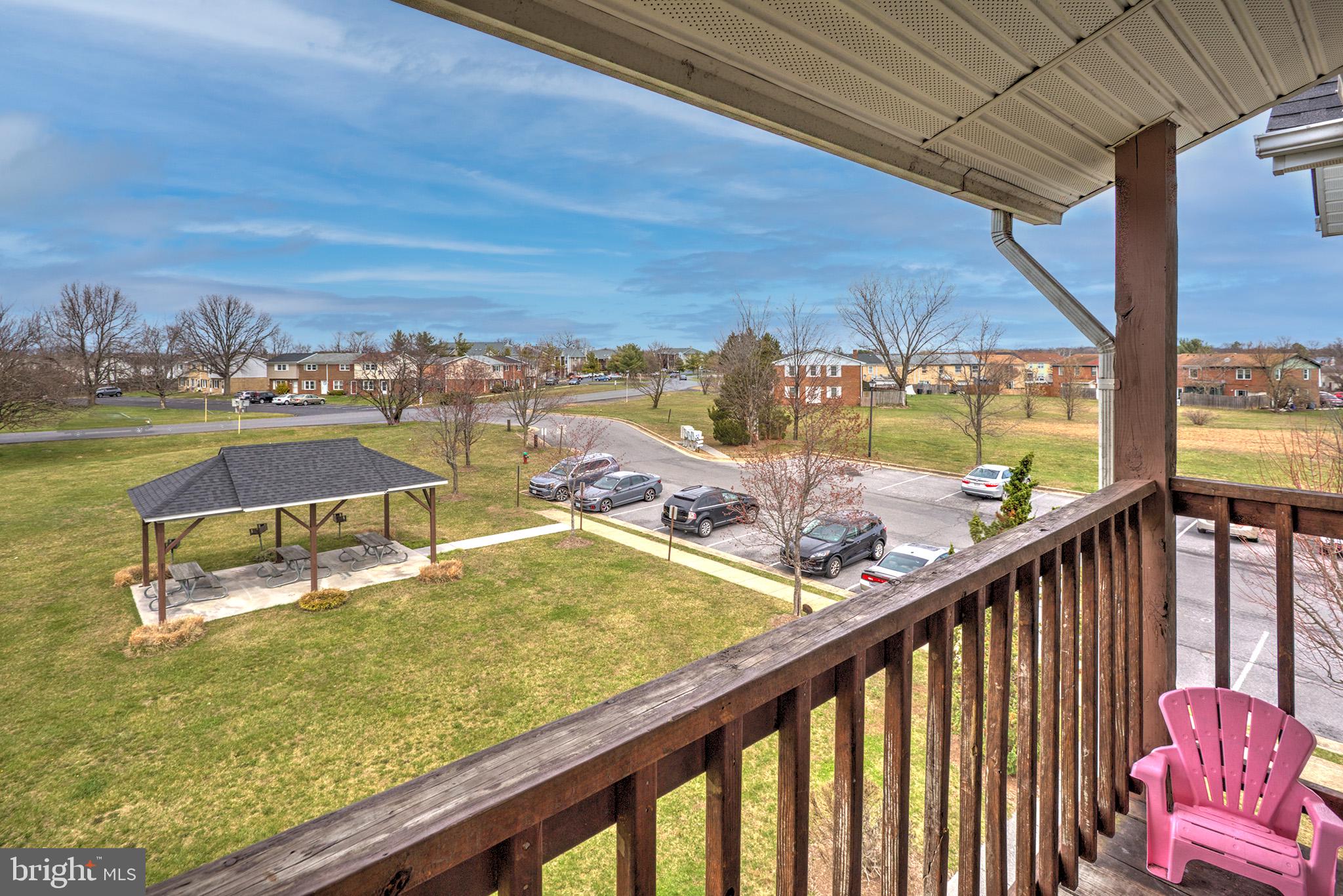 LAKE VIEW - Residential