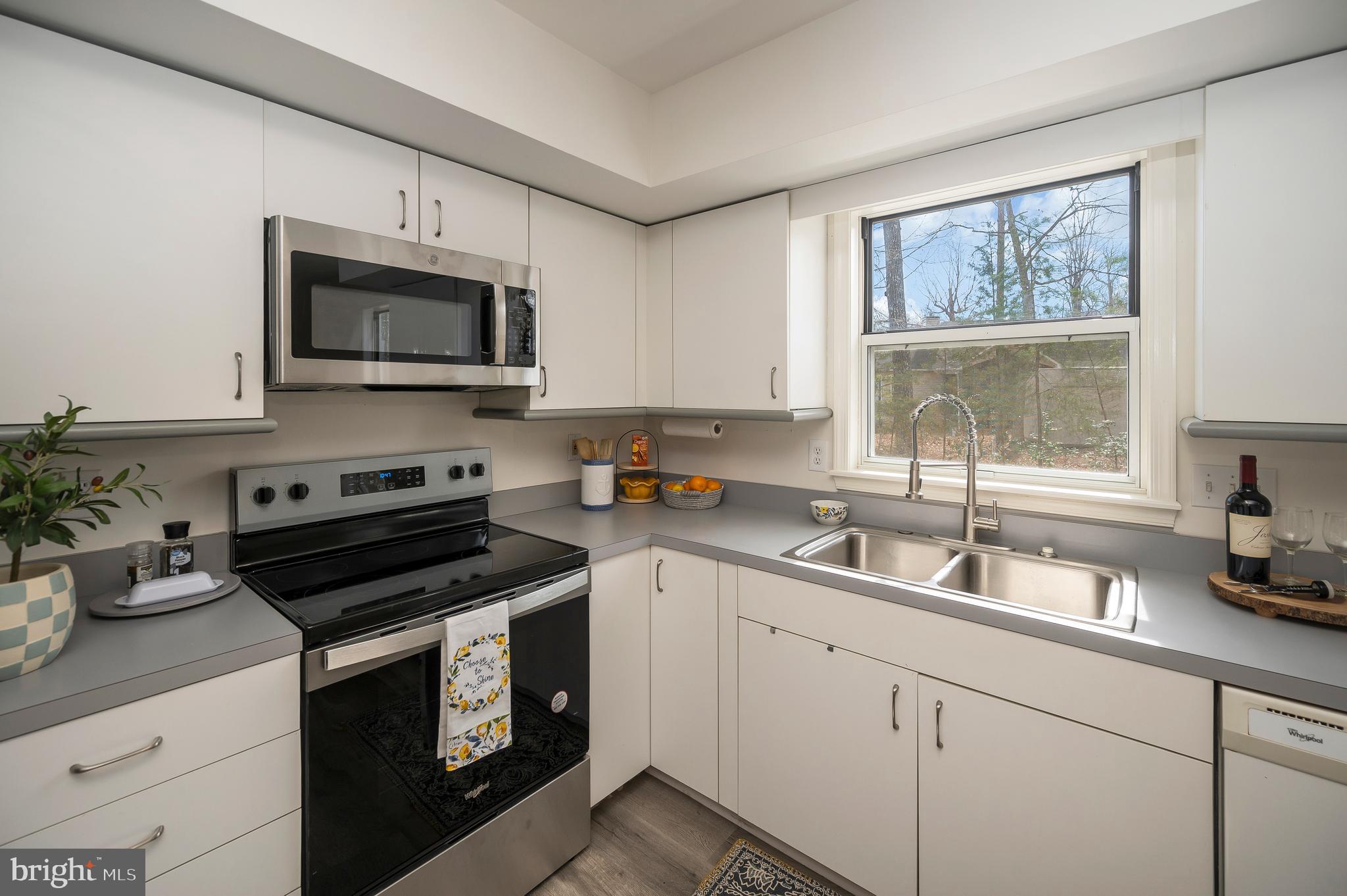 LAKE OF THE WOODS - Residential