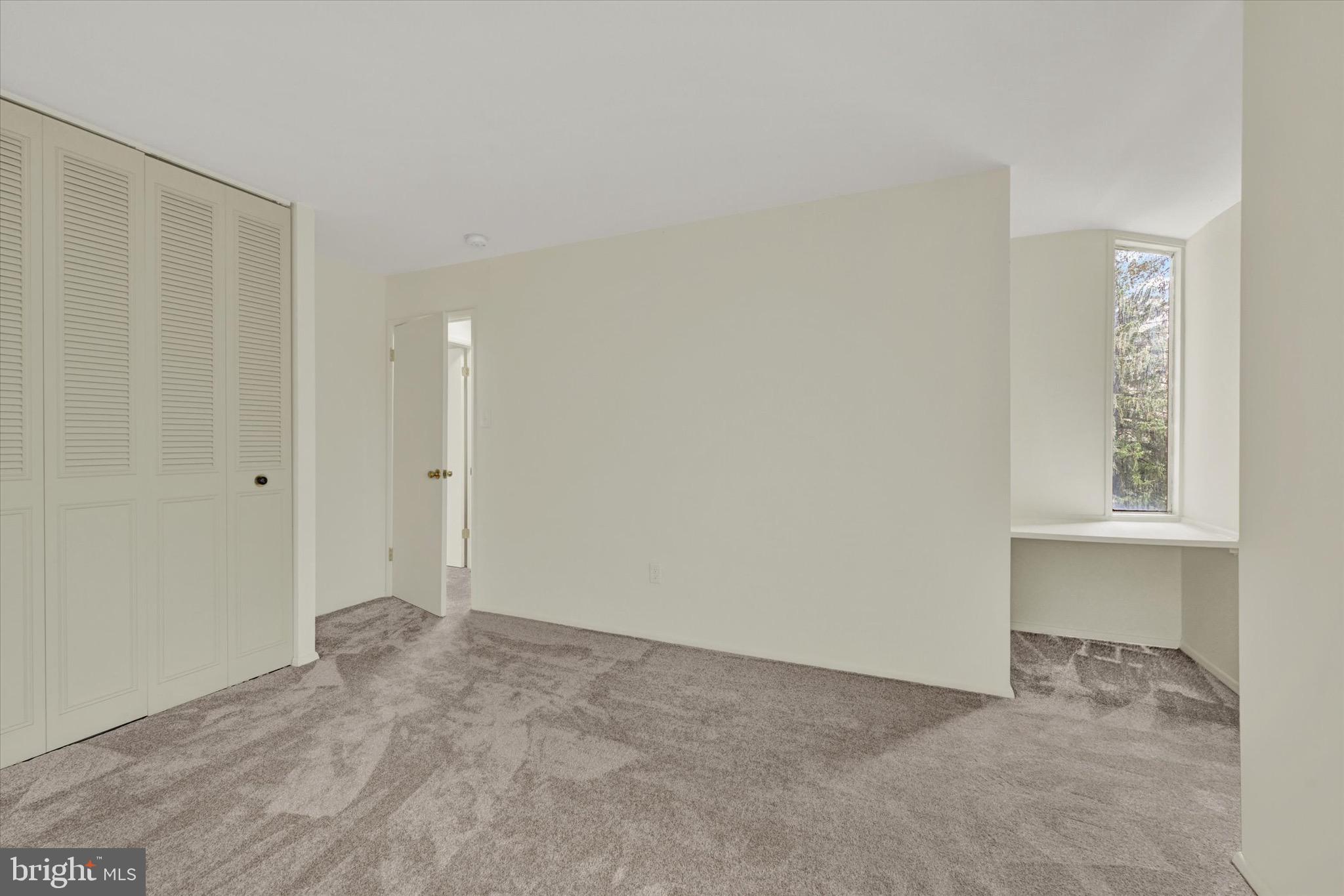 TOPFIELD CONDOMINIUM TOWNHOUSES - Residential