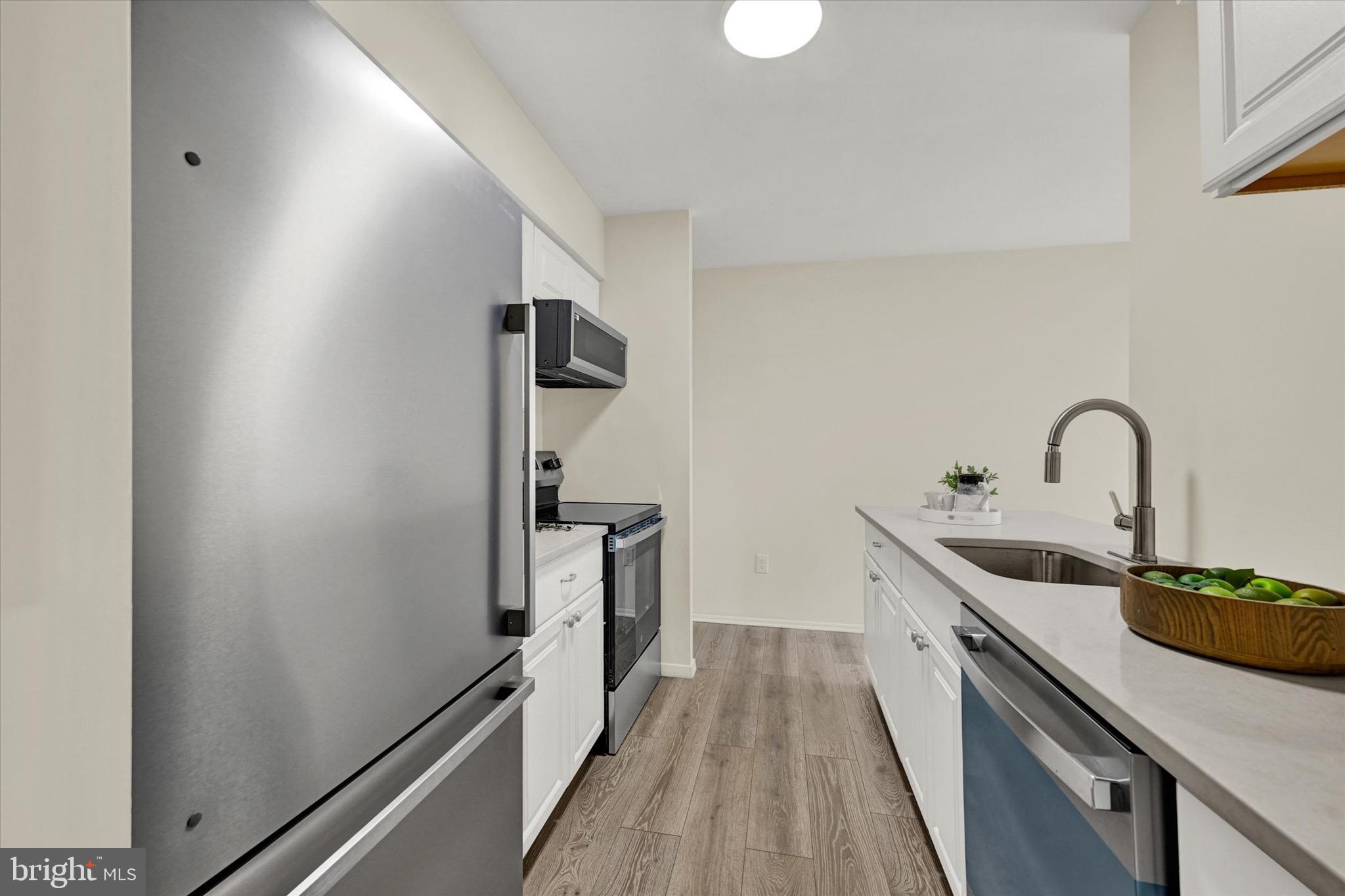 TOPFIELD CONDOMINIUM TOWNHOUSES - Residential