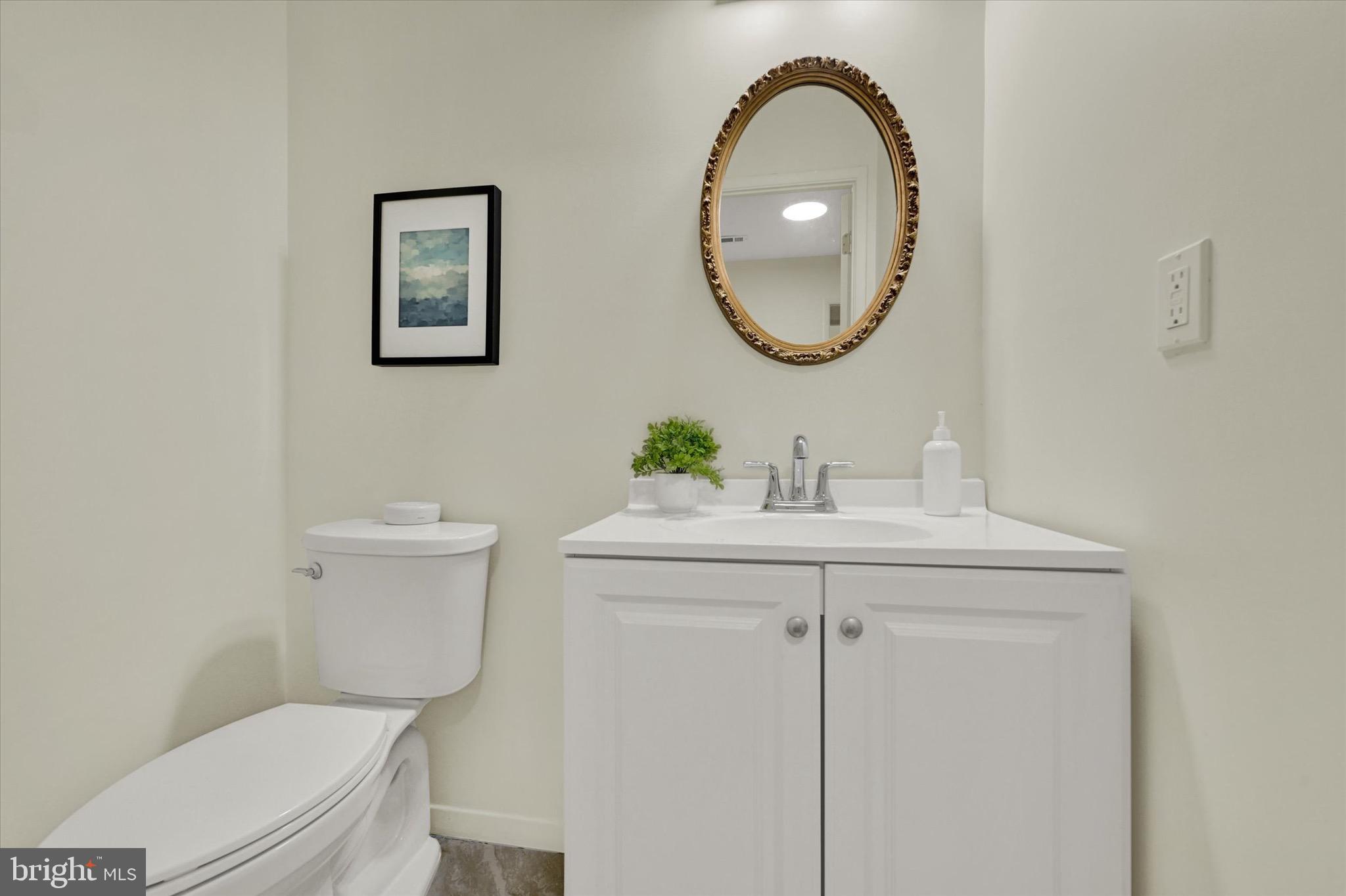 TOPFIELD CONDOMINIUM TOWNHOUSES - Residential