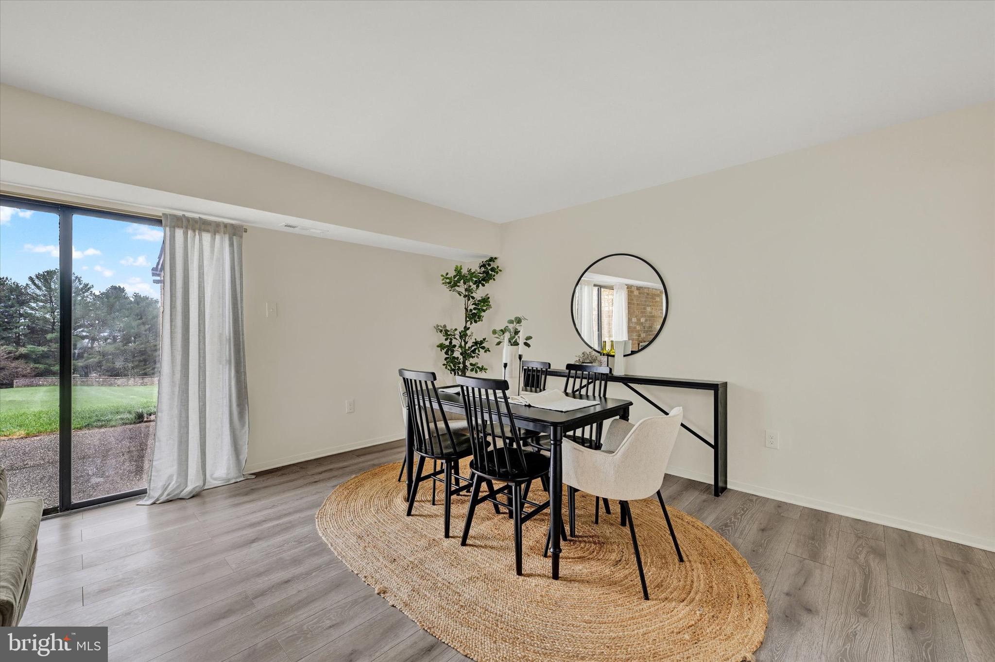 TOPFIELD CONDOMINIUM TOWNHOUSES - Residential